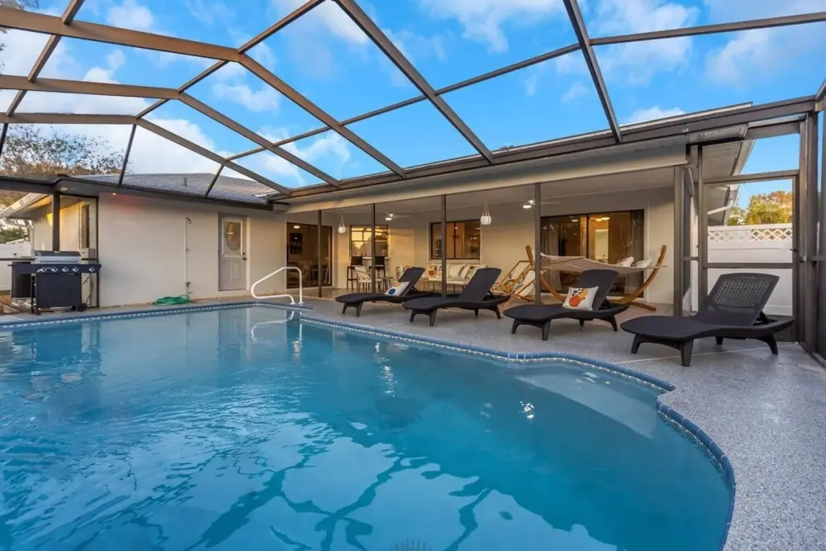 The Hammock - 3 BR gem 5 Mins to Beach