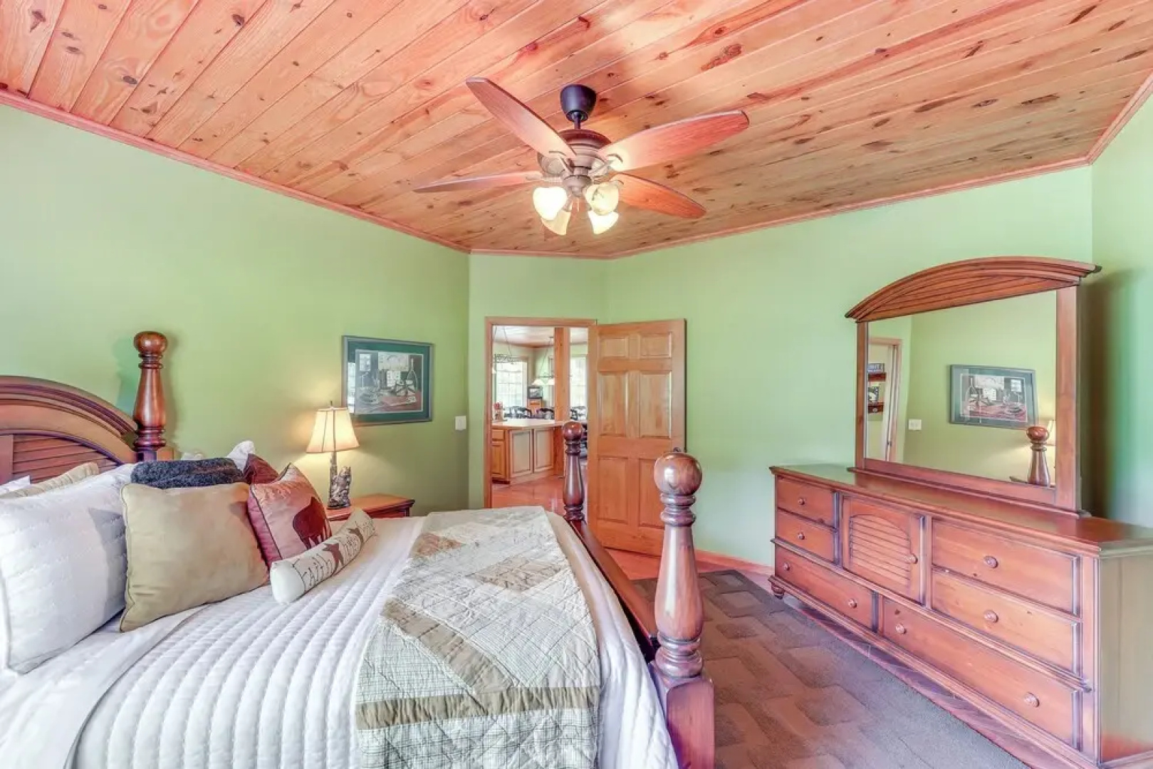 Riverfront Cabin on 2 Acres in Glenwood!