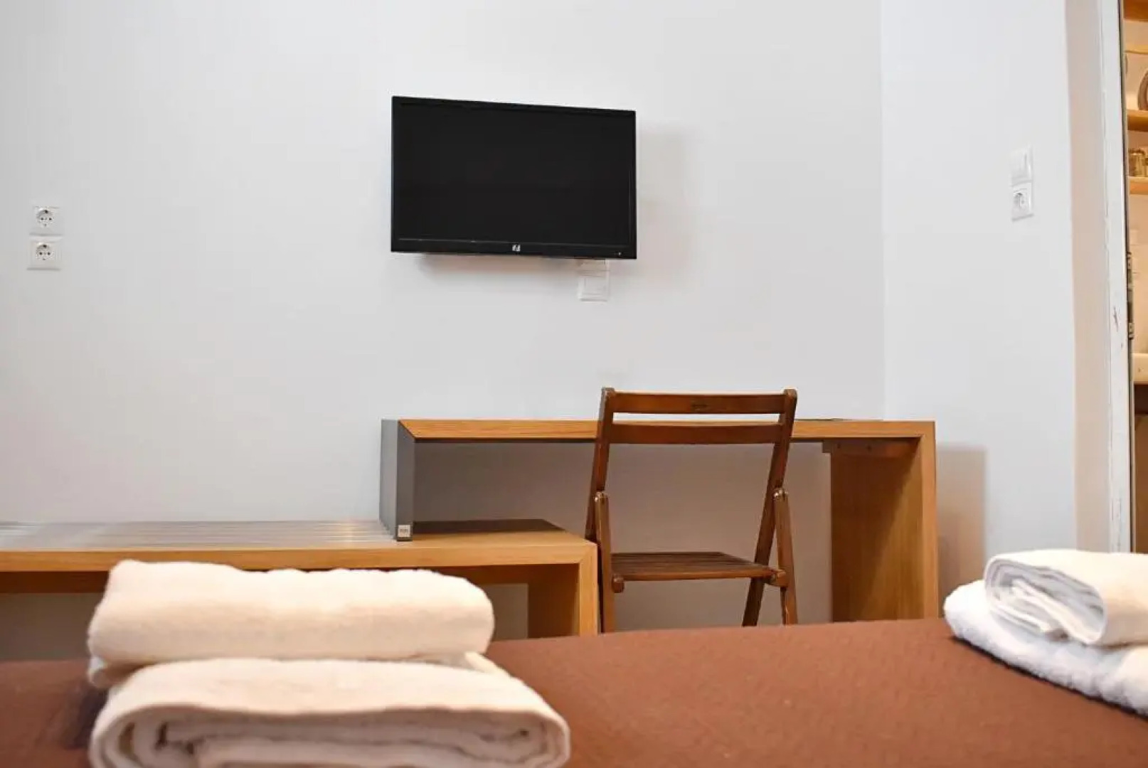 Tzamaros Studios Kythnos