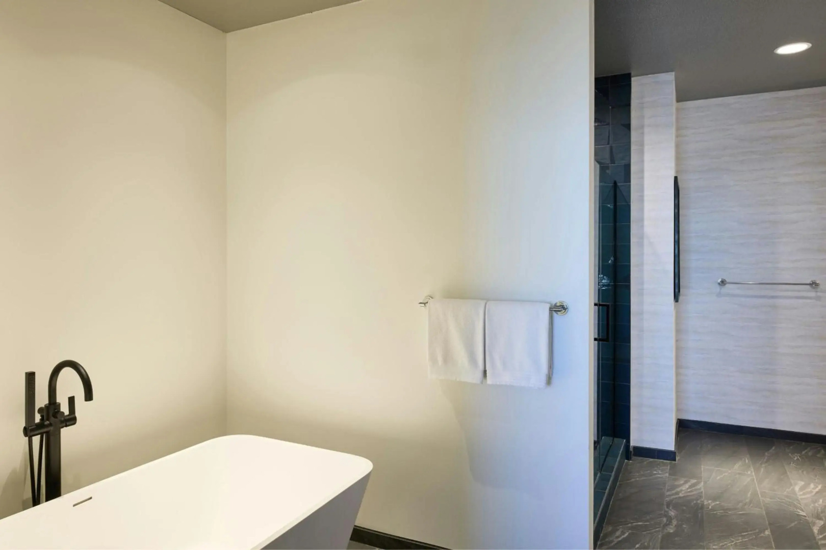 Renaissance® Phoenix Glendale Hotel & Conference Center