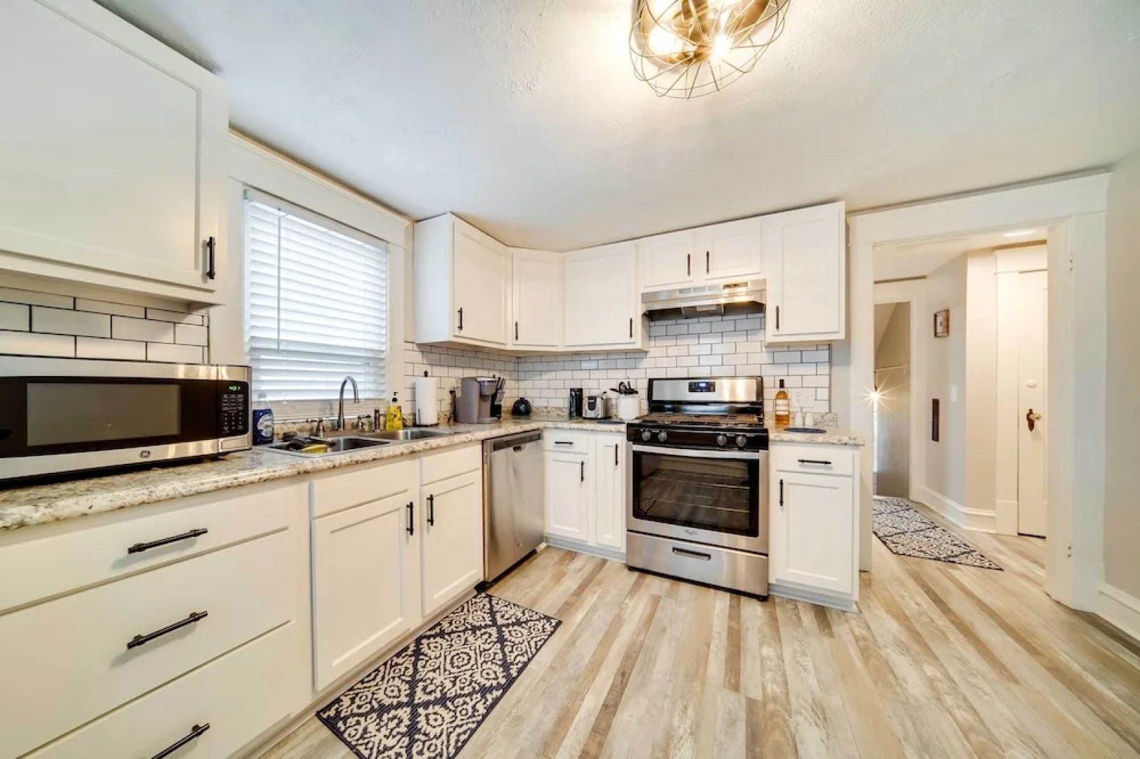 Meadville Apartment w/ Deck < 2 Mi to Allegheny!