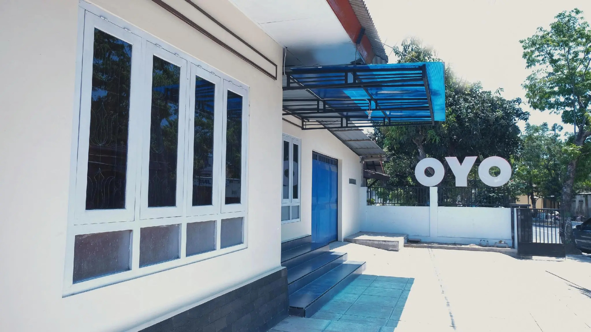 OYO 1190 Griya Soeratin Residence Syariah