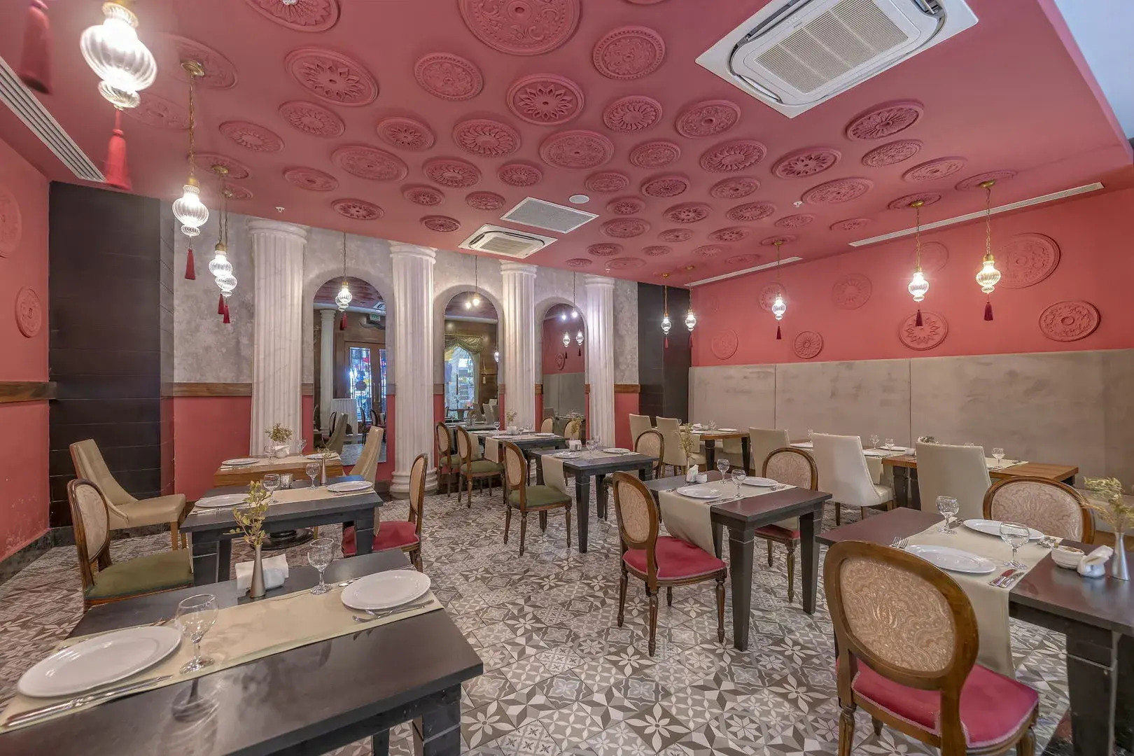 Port River Hotel & Spa