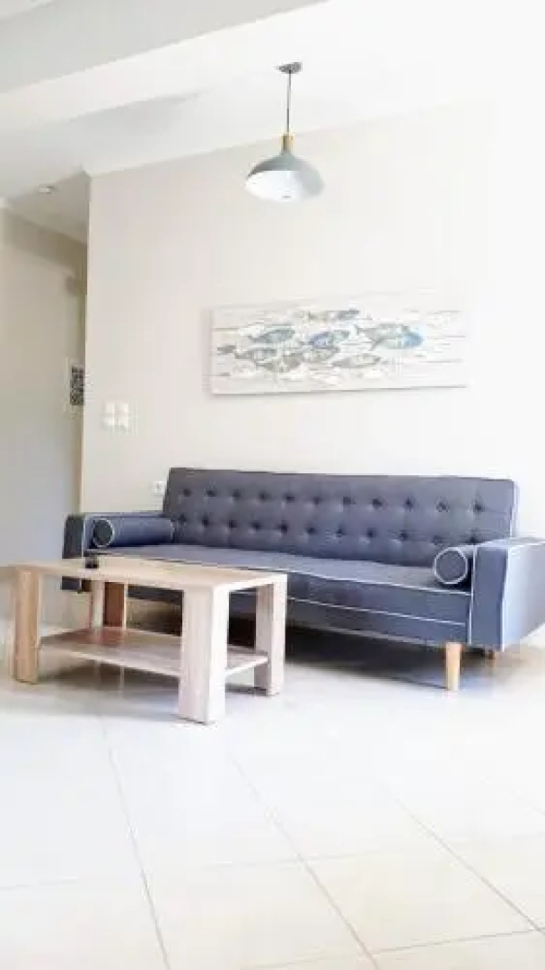 Elias Apartments