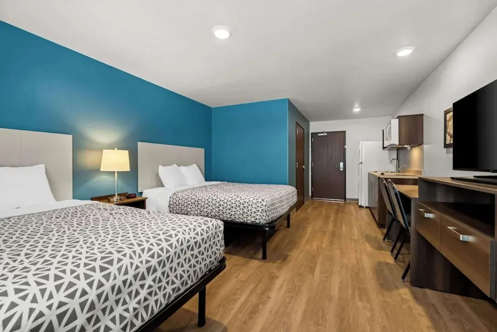Woodspring Suites Loves Park Rockford