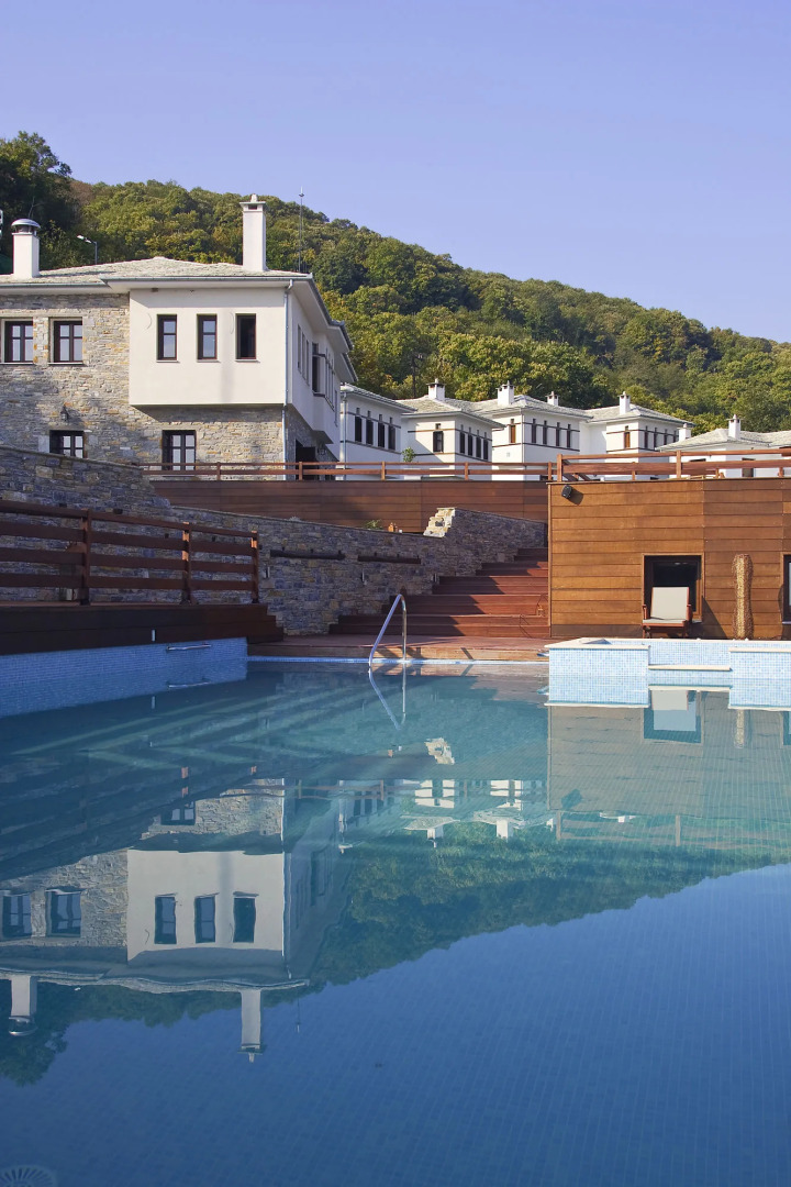 12 Months Luxury Resort