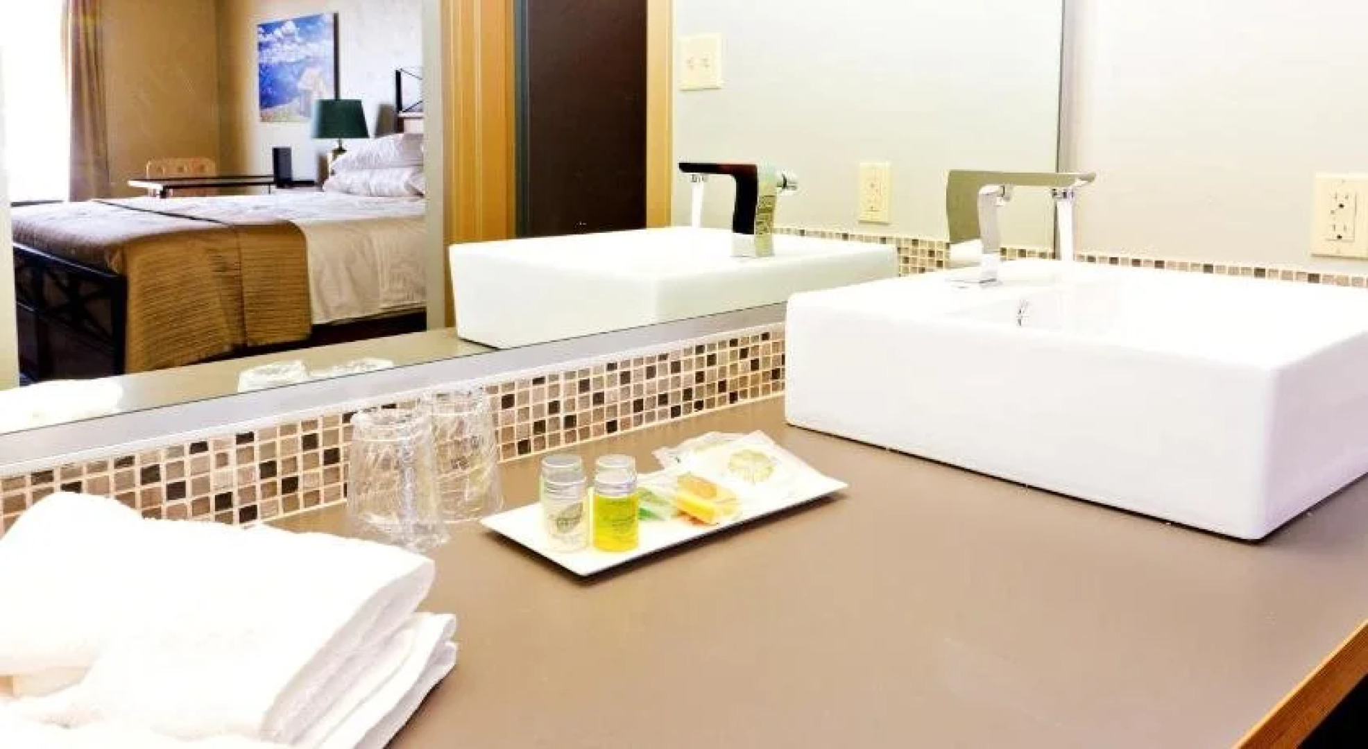 Blue Lakes Inn & Extended Stay