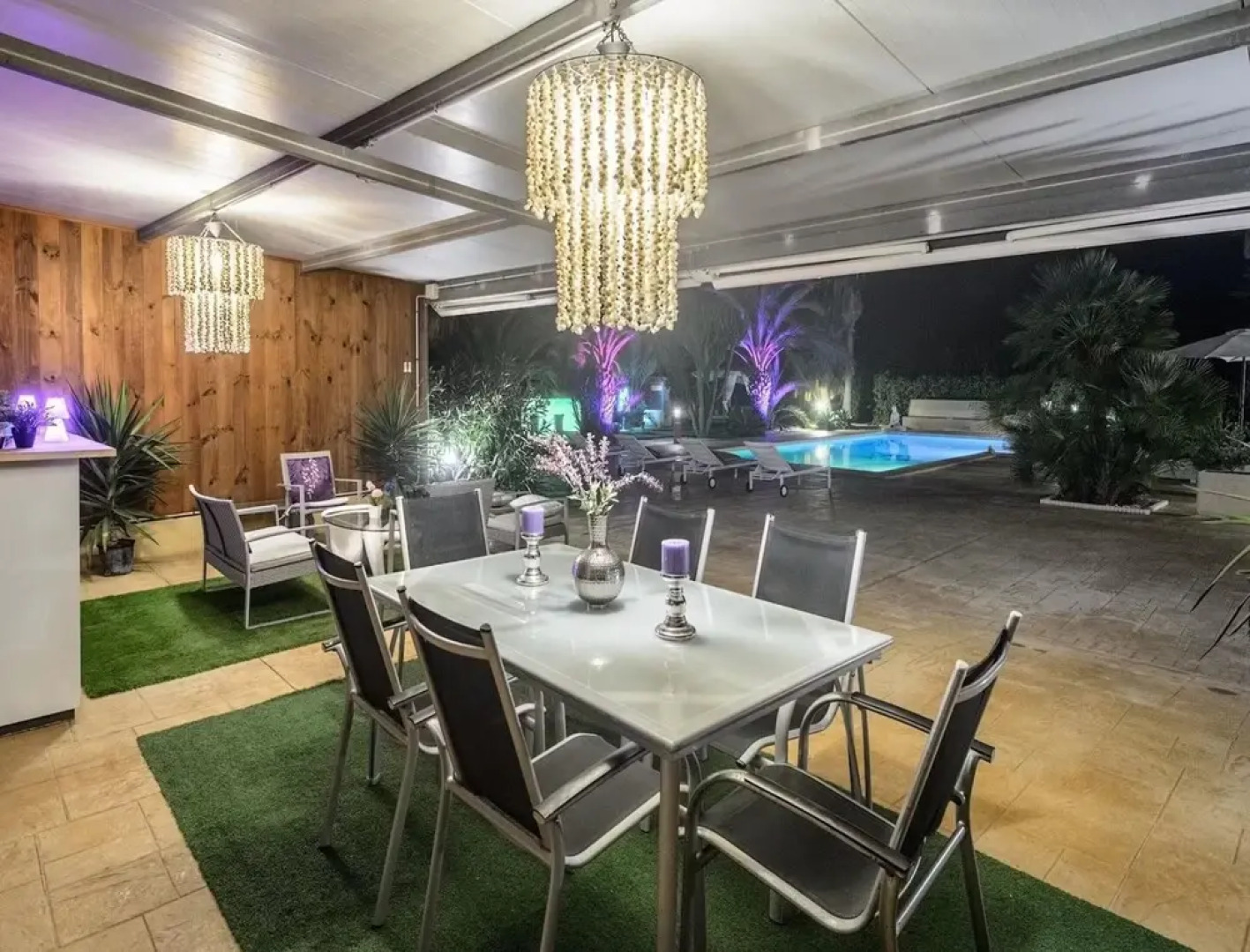 Modern Villa With Pool Near Town