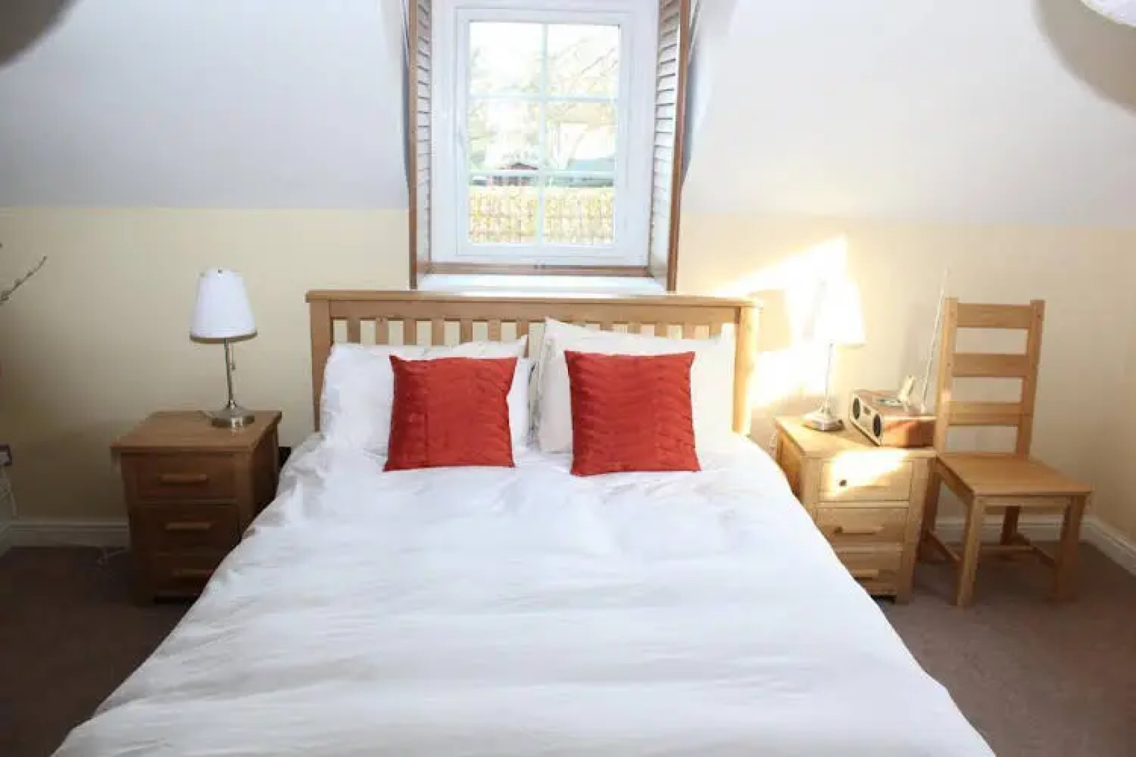 Oaklands Manor