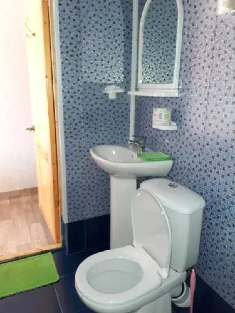 Chernoe More Guest House