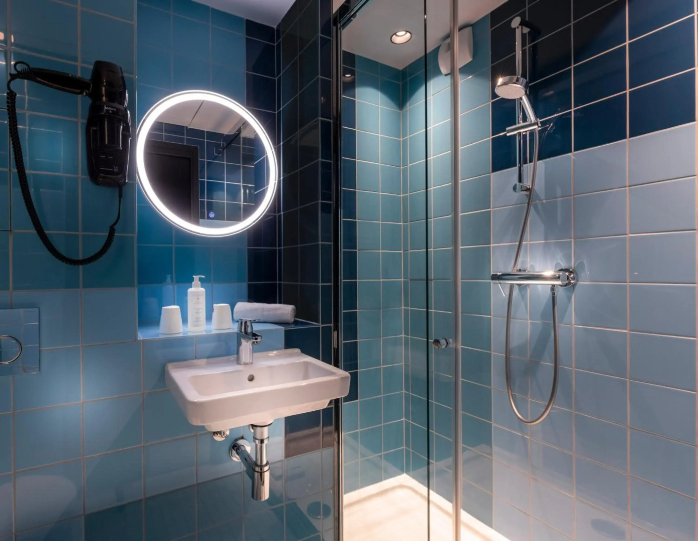 Libertel Canal Saint Martin