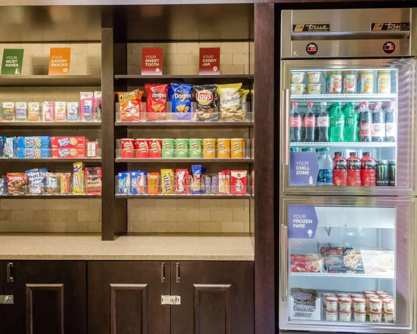 Russell Inn & Suites