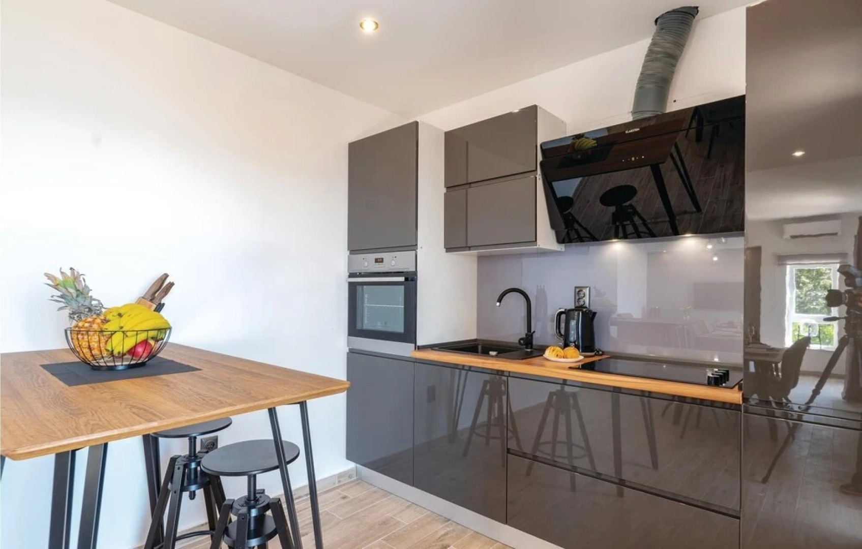 Nice Apartment in Orebic With Outdoor Swimming Pool, Wifi and Outdoor Swimming Pool