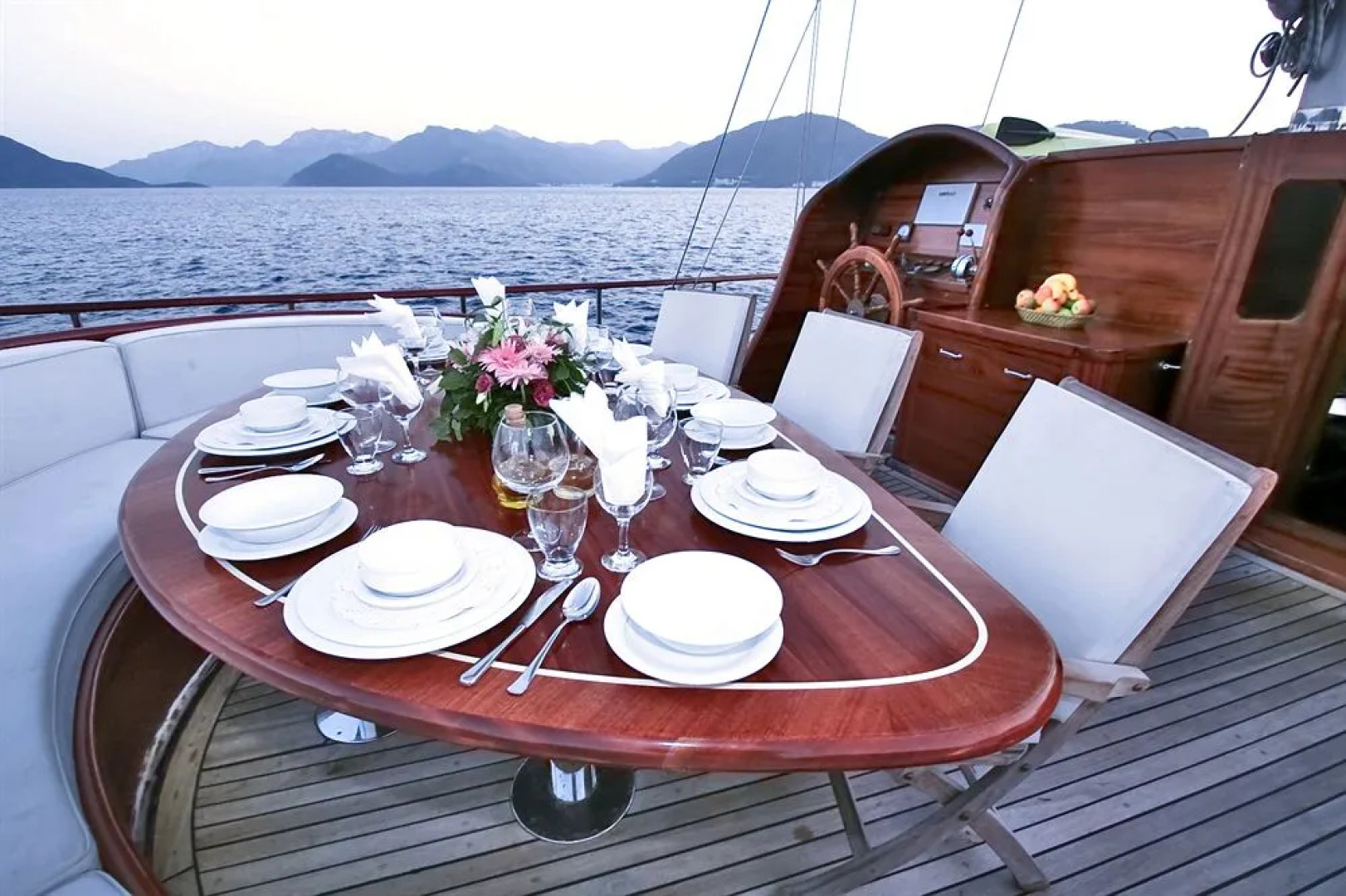 Plaghia Charter Boat&Breakfast