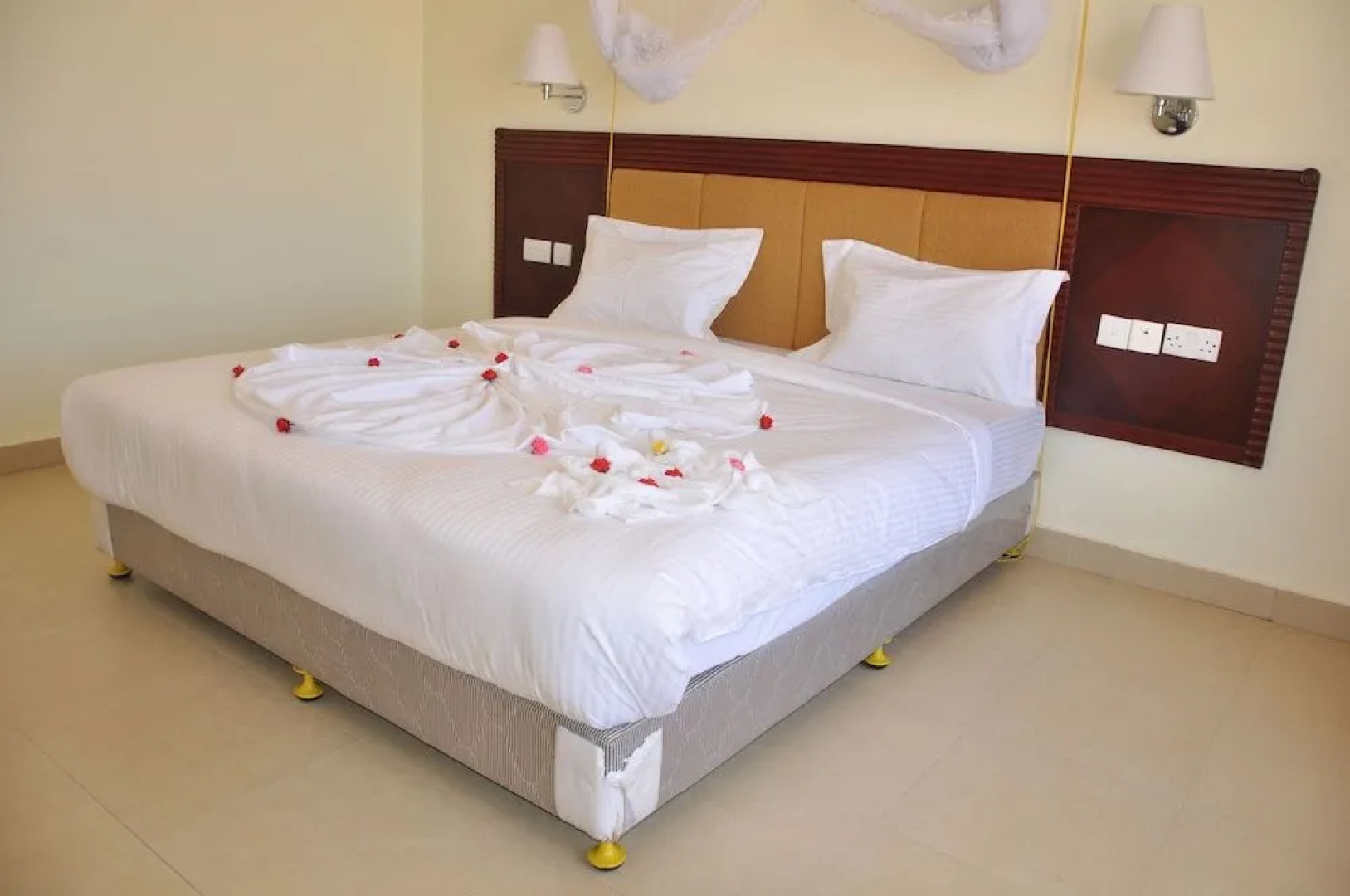 Luwa Evergreen Hotel