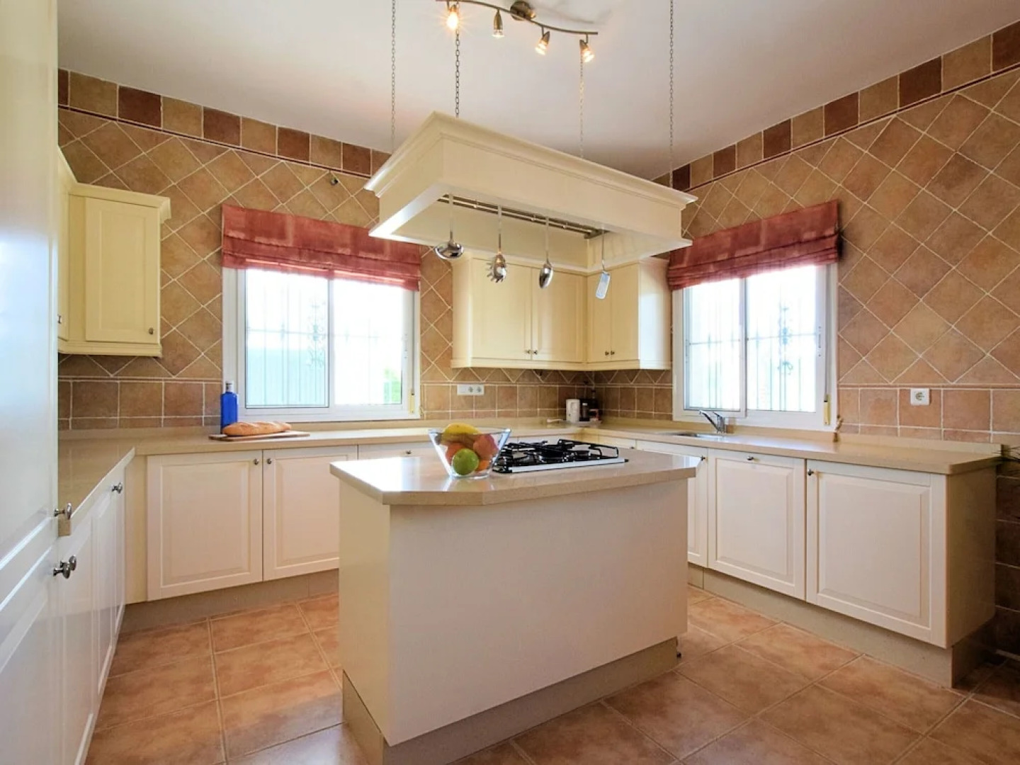 Spacious Villa with Hot Tub in Arenas