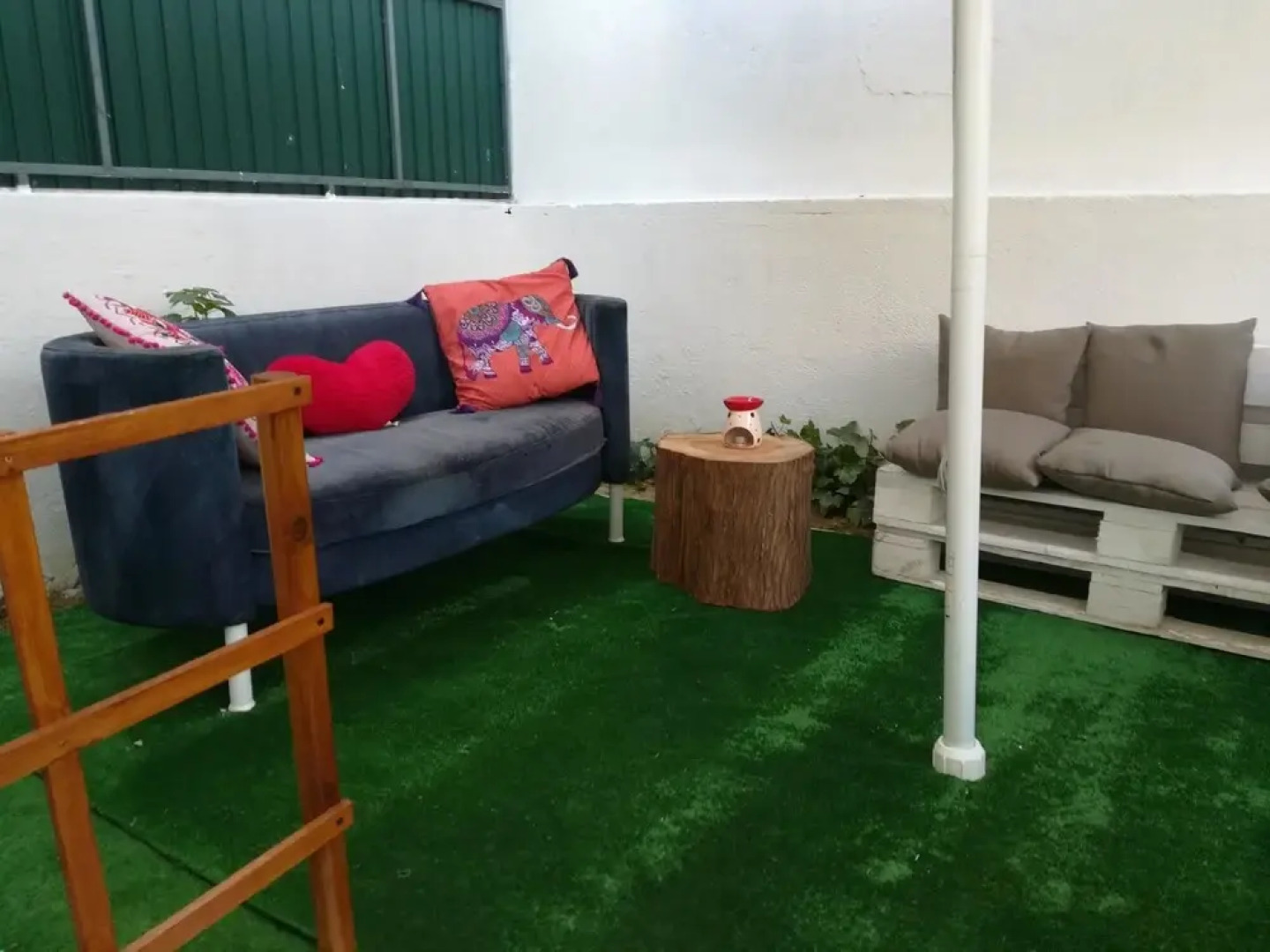 House With one Bedroom in Corroios, With Enclosed Garden and Wifi - 6 km From the Beach