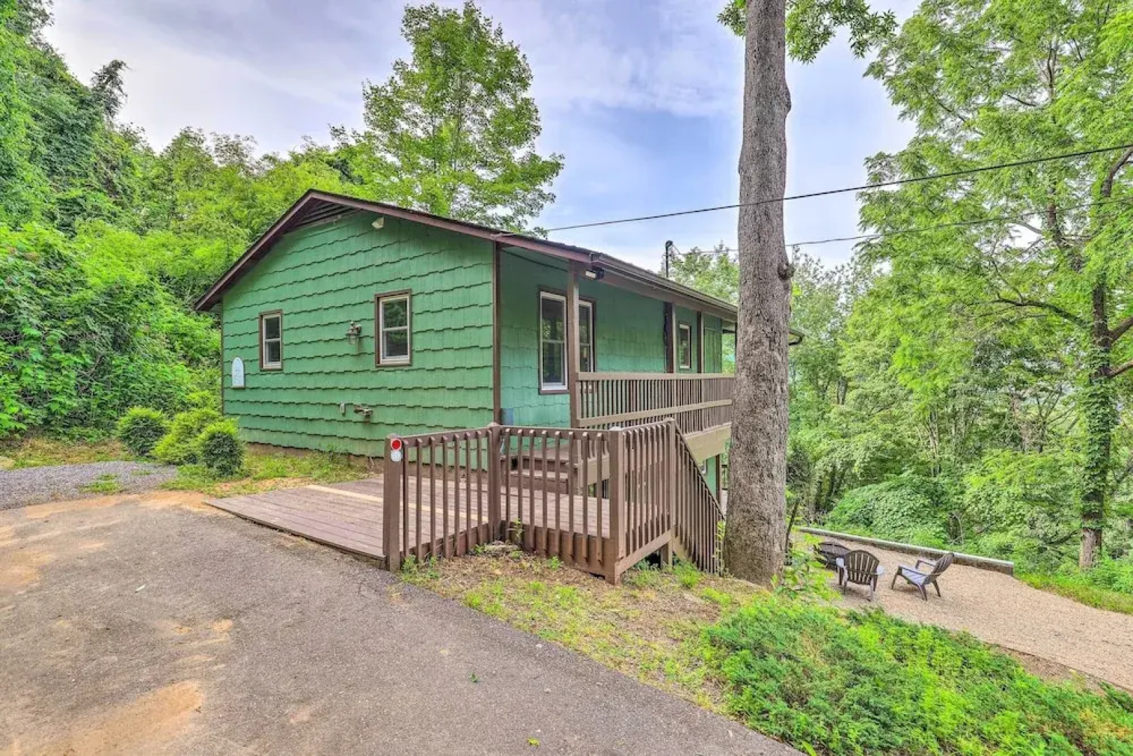 'serenity' Waynesville Home w/ Deck & Fire Pit!