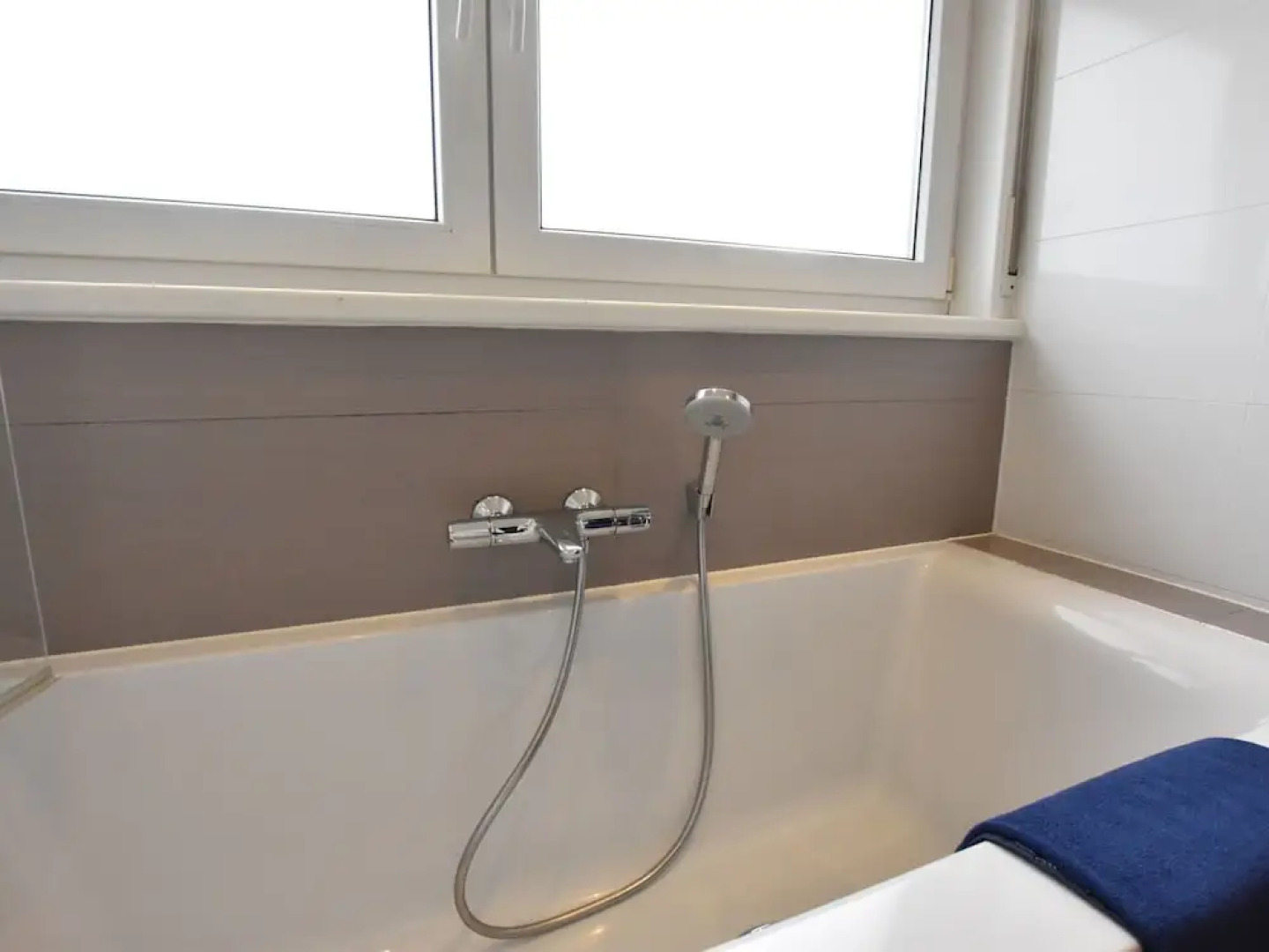 Secluded Holiday Home in Oostende with Garden