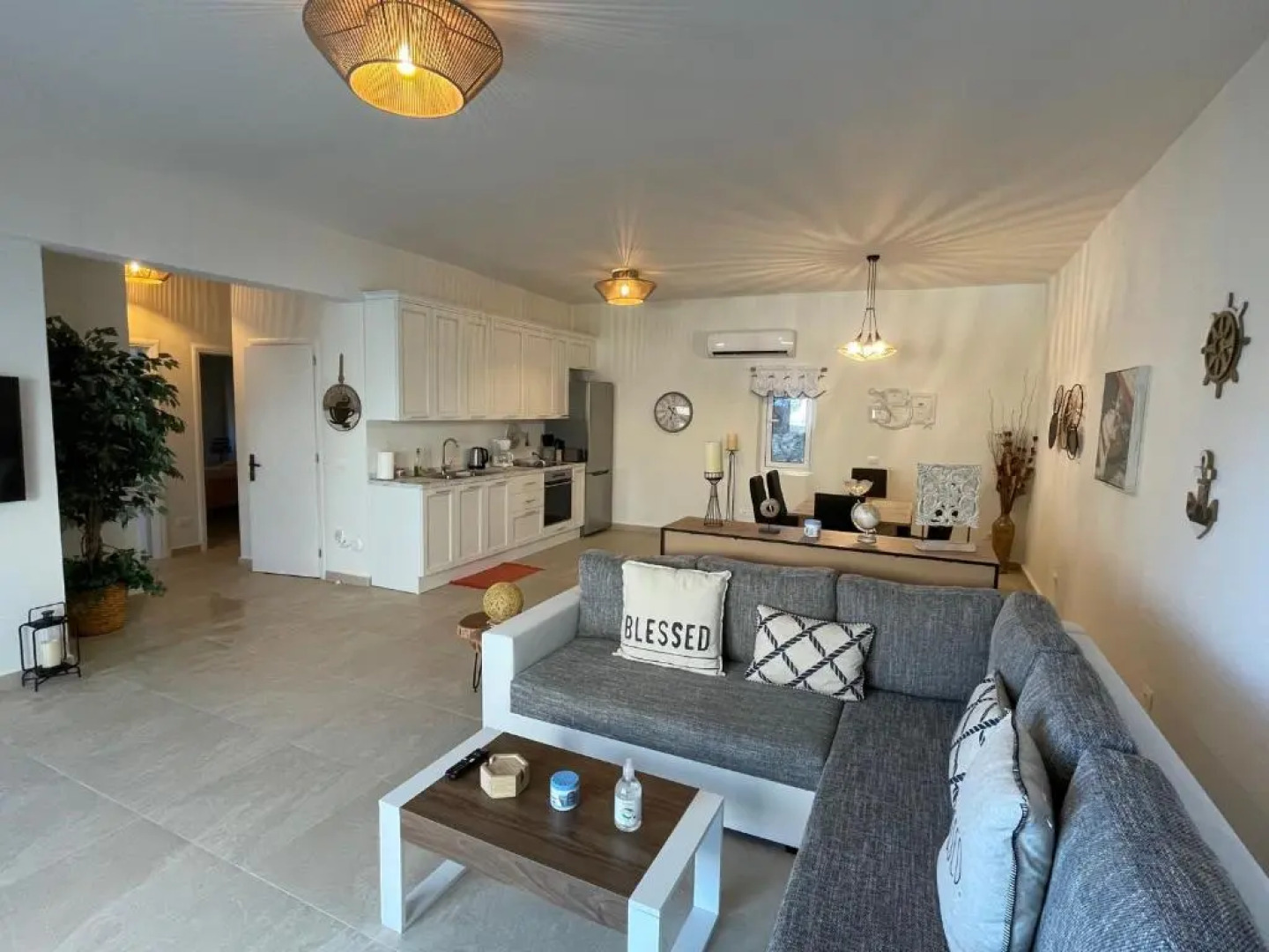 The View Condo No2 'The Emmanuel'