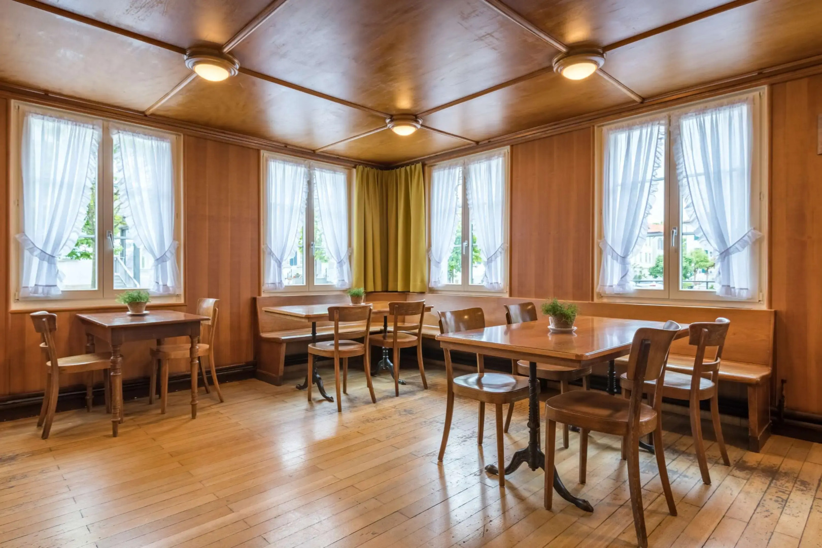 Отель Linde Swiss Quality