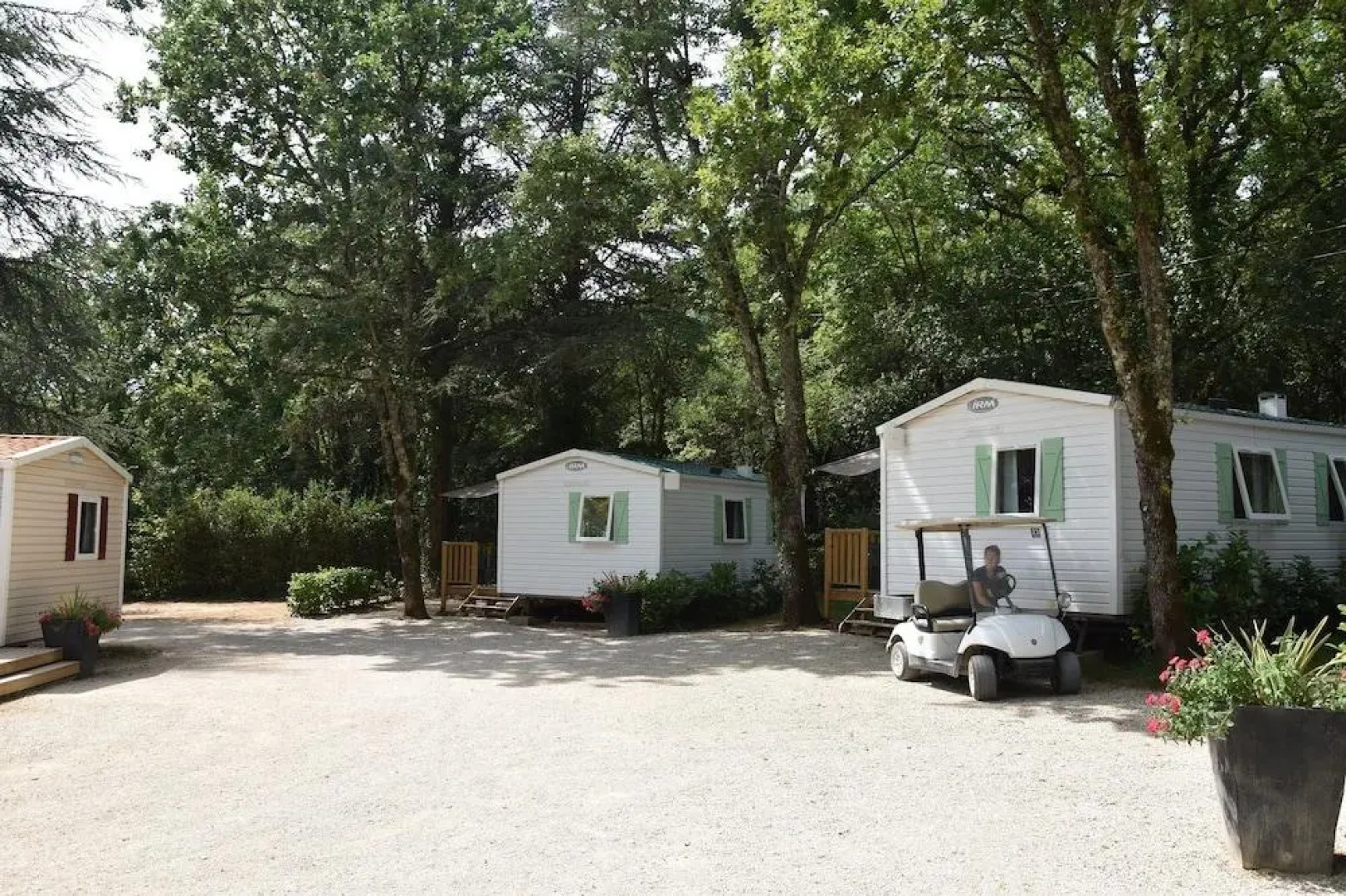 Camping Et Village Vacances La Cheneraie