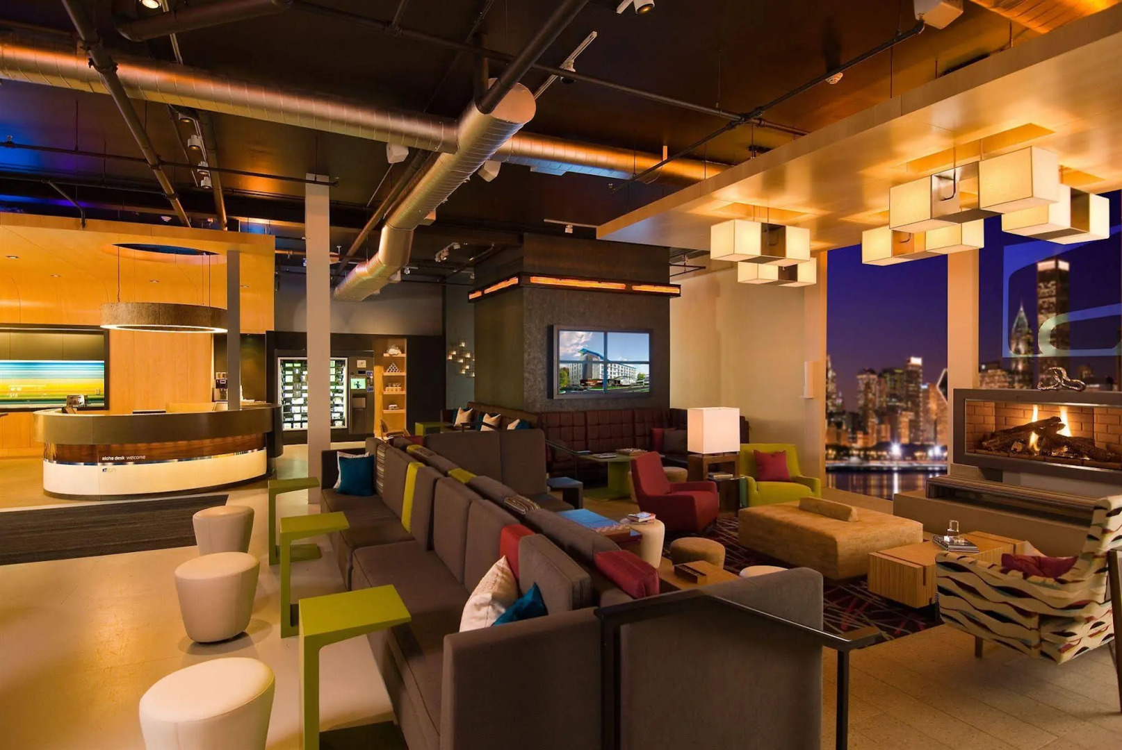 Aloft Portland Airport at Cascade Station