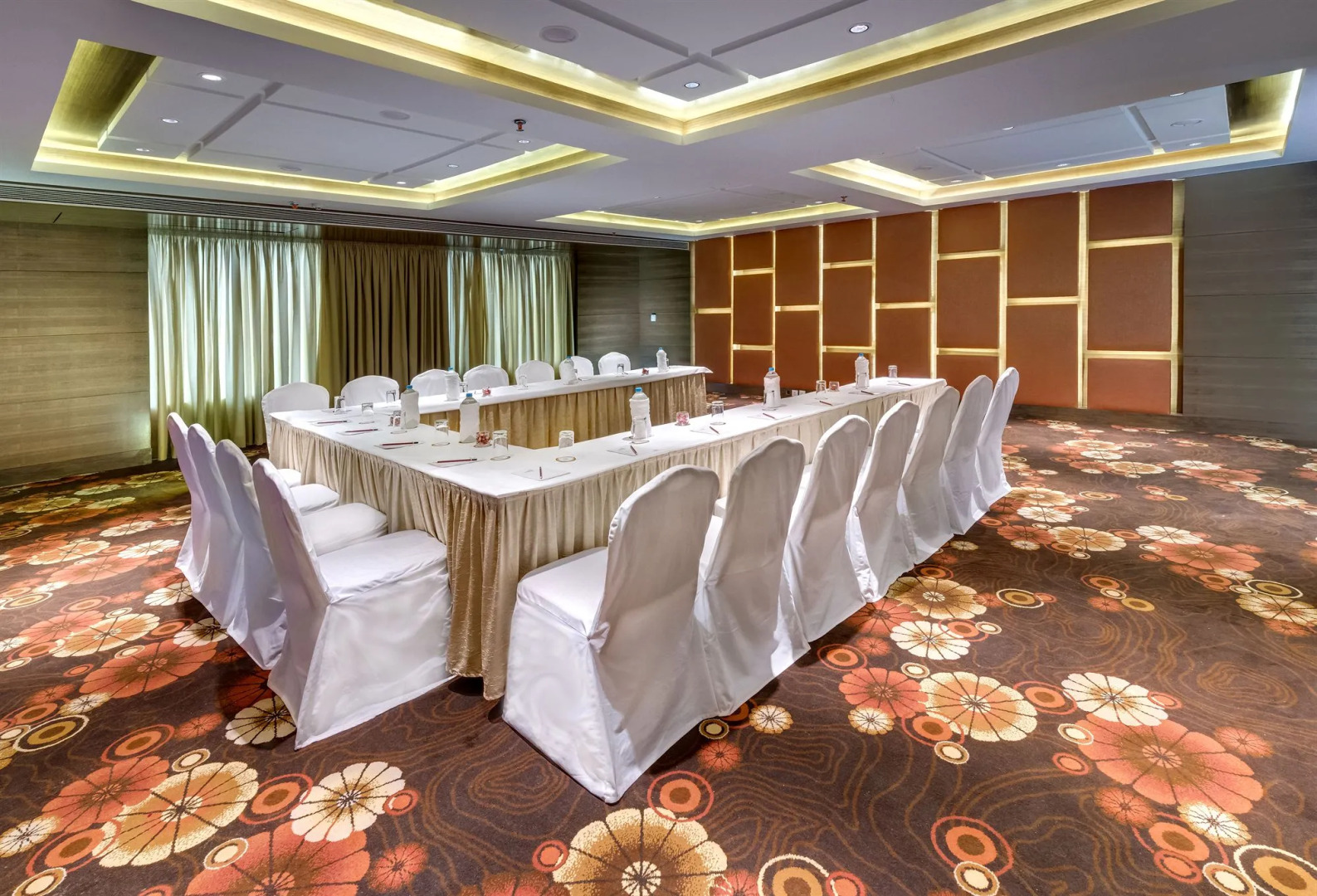 Pride Plaza Hotel, Kolkata