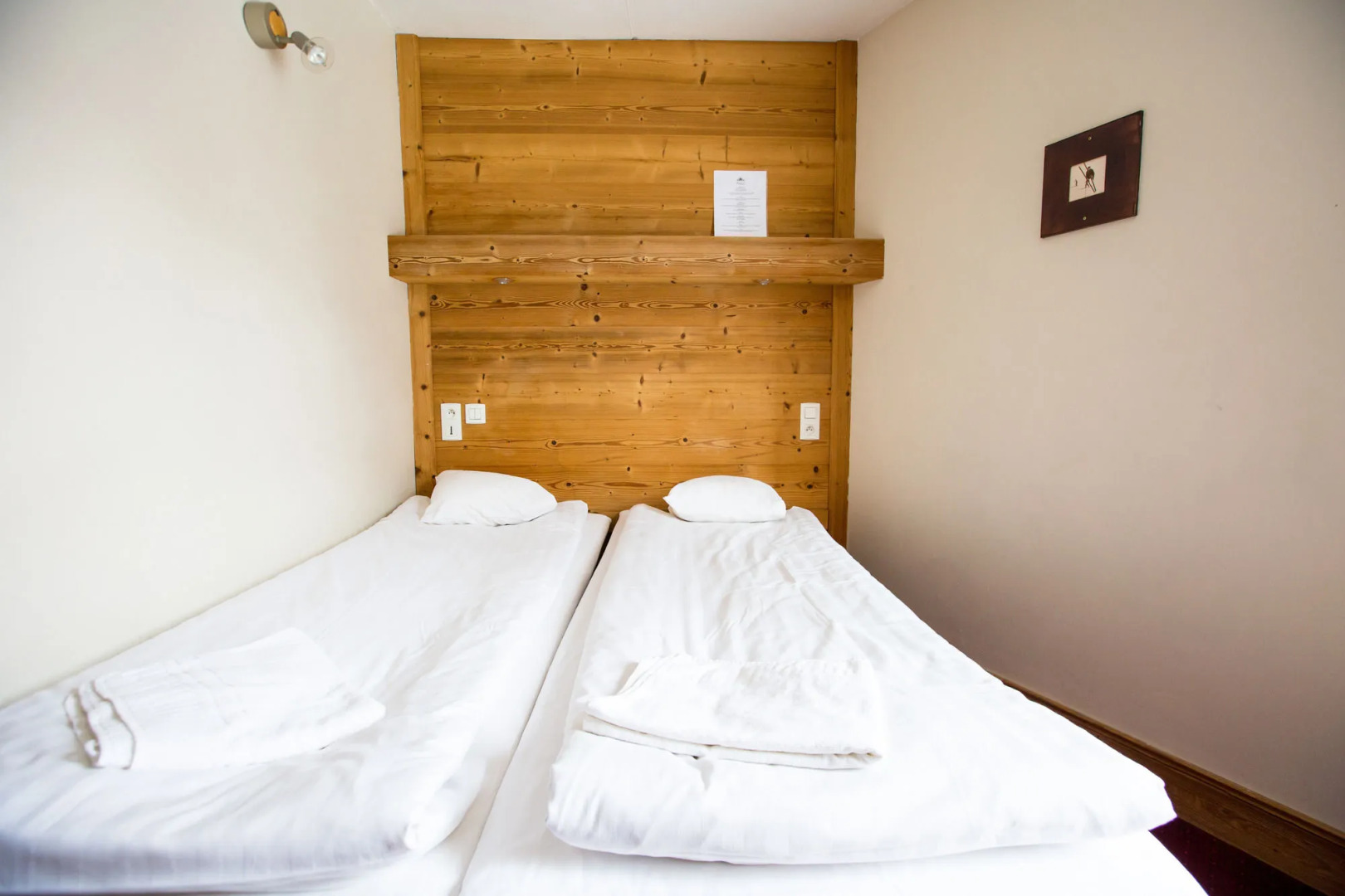 Langley Hotel Victors