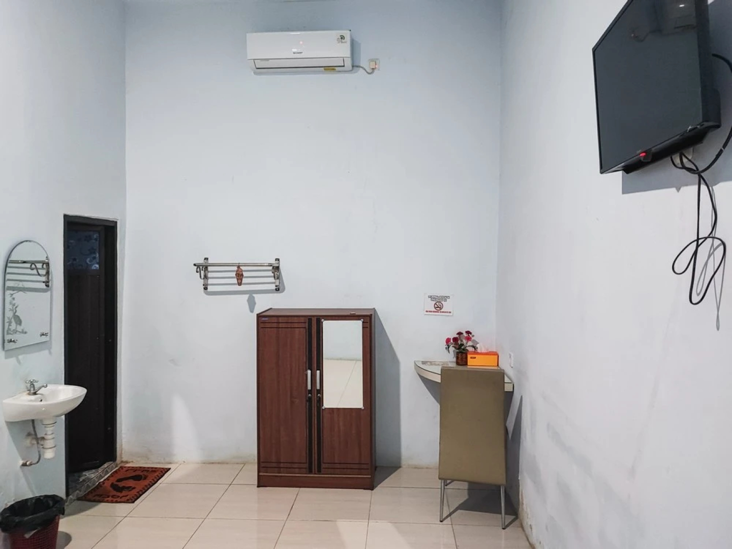 RedDoorz @ Hotel Bersaudara Bungo