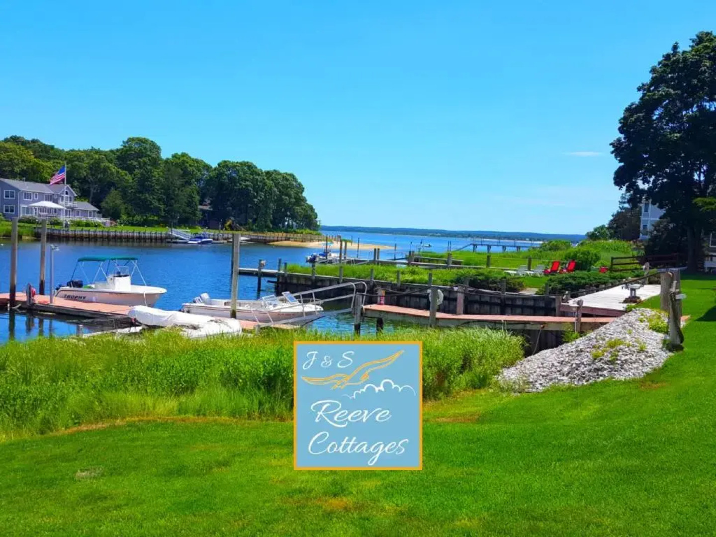 Premier Waterfront Cottage 2