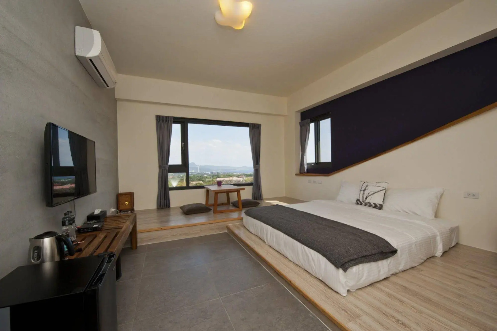 The Tree Bed and Breakfast