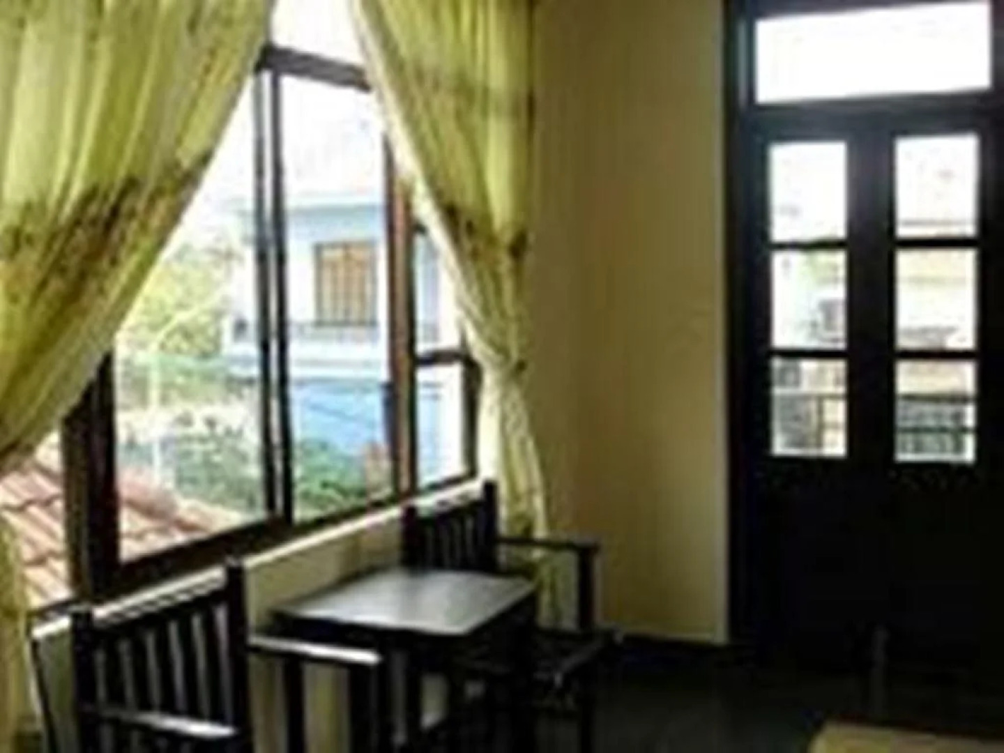 Song Cam (Peaceful Bird) Hotel