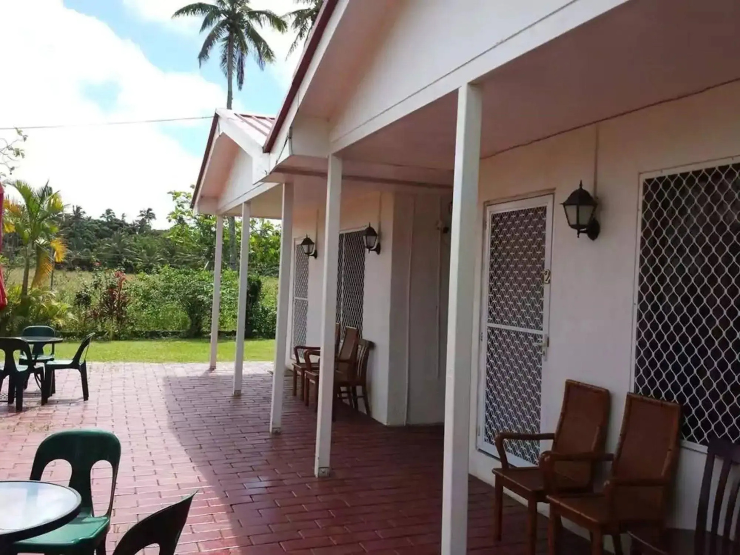 The Tropical Villa
