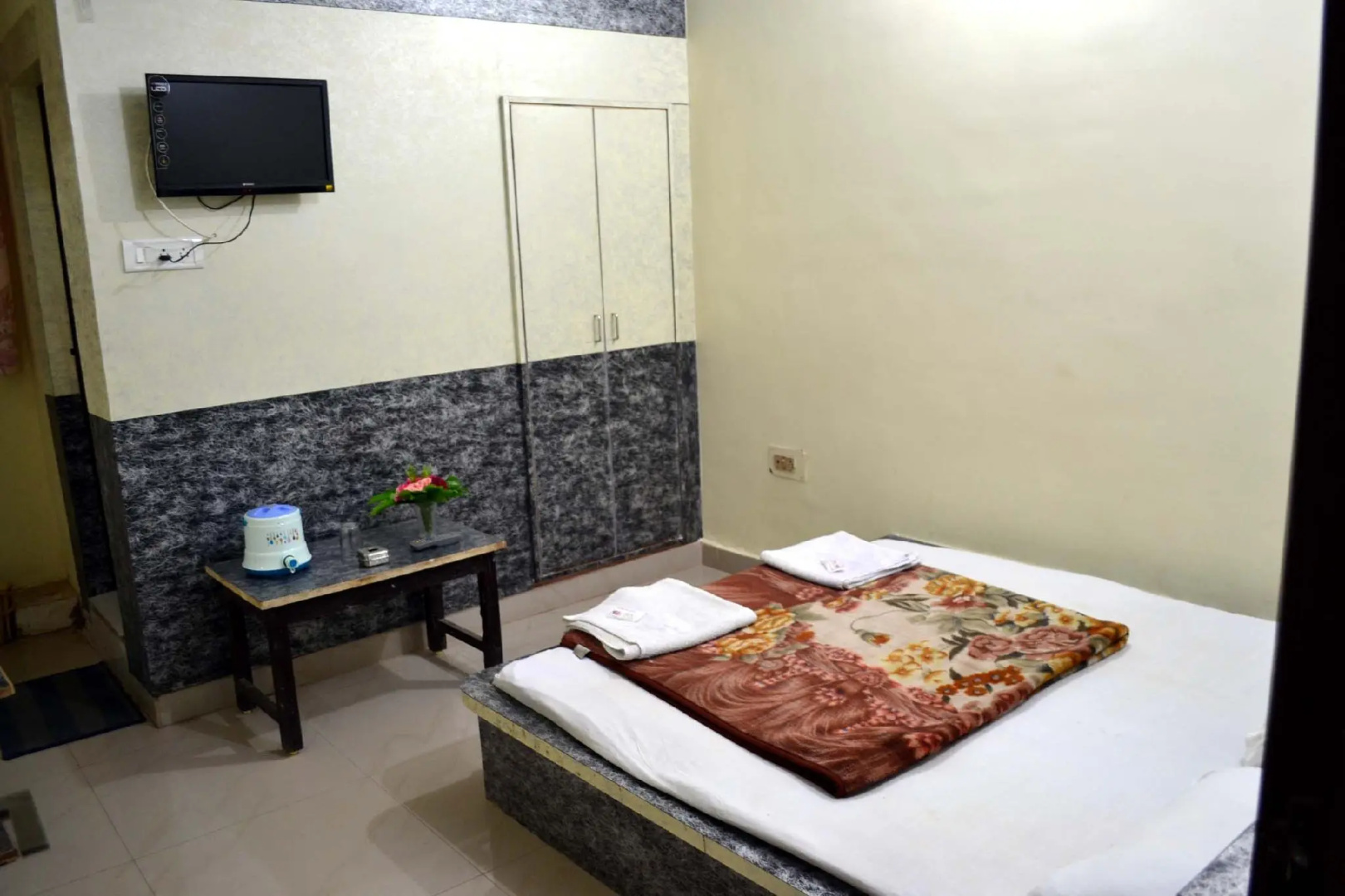 Hotel Saket