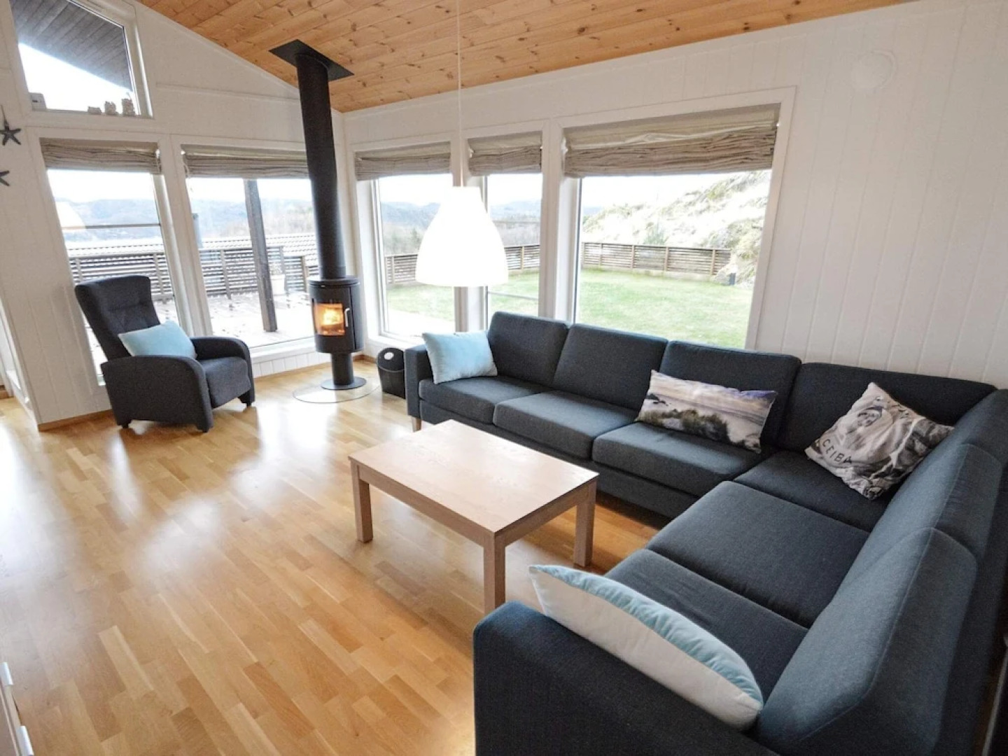 9 Person Holiday Home in Lyngdal
