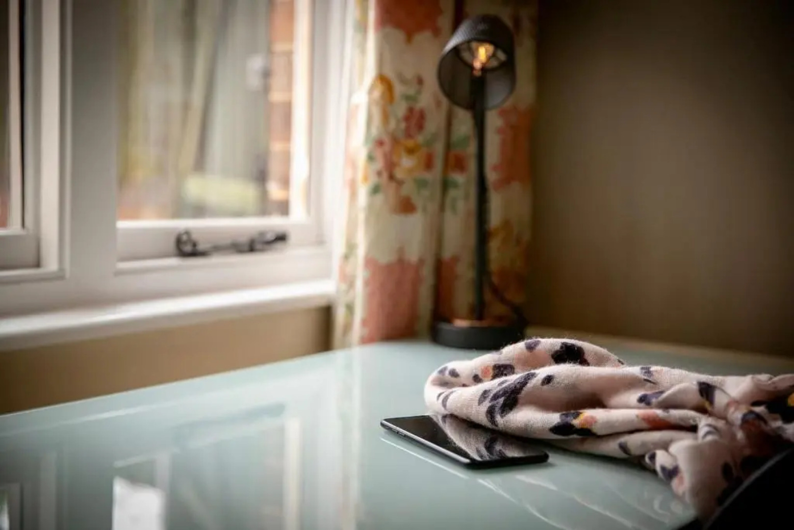 2 bedroom Stamford home with parking