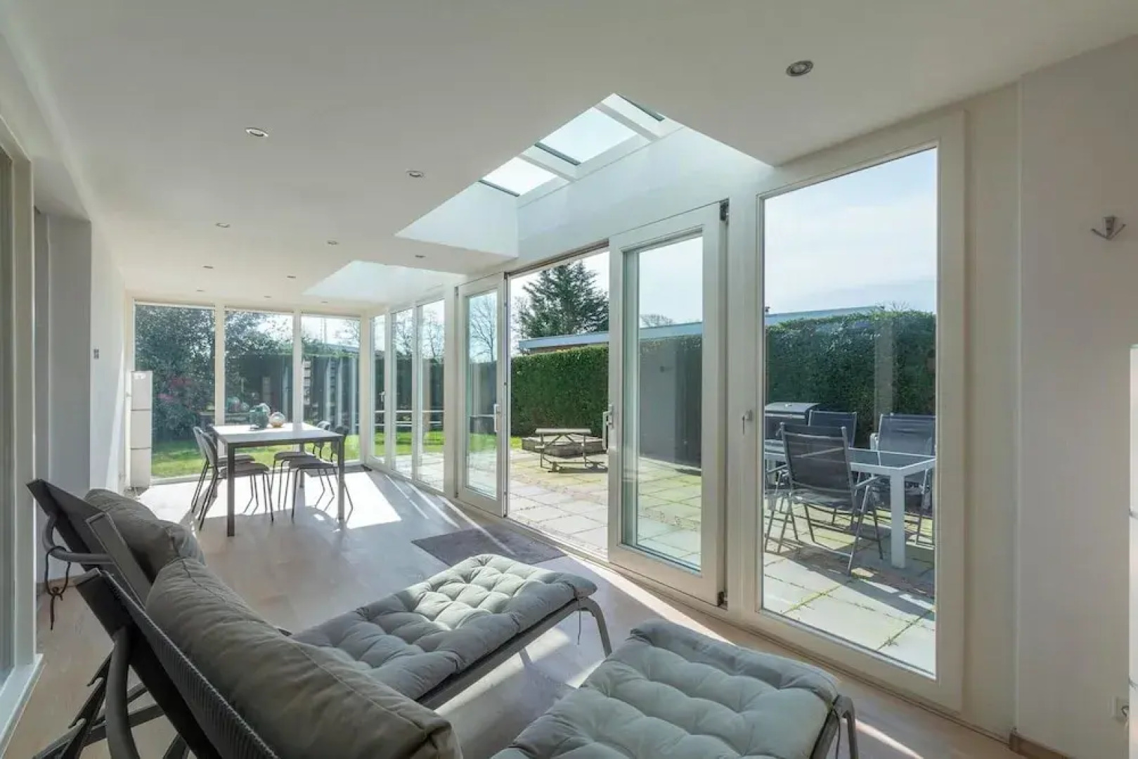 Bungalow With Sauna and Pool in Quiet Location