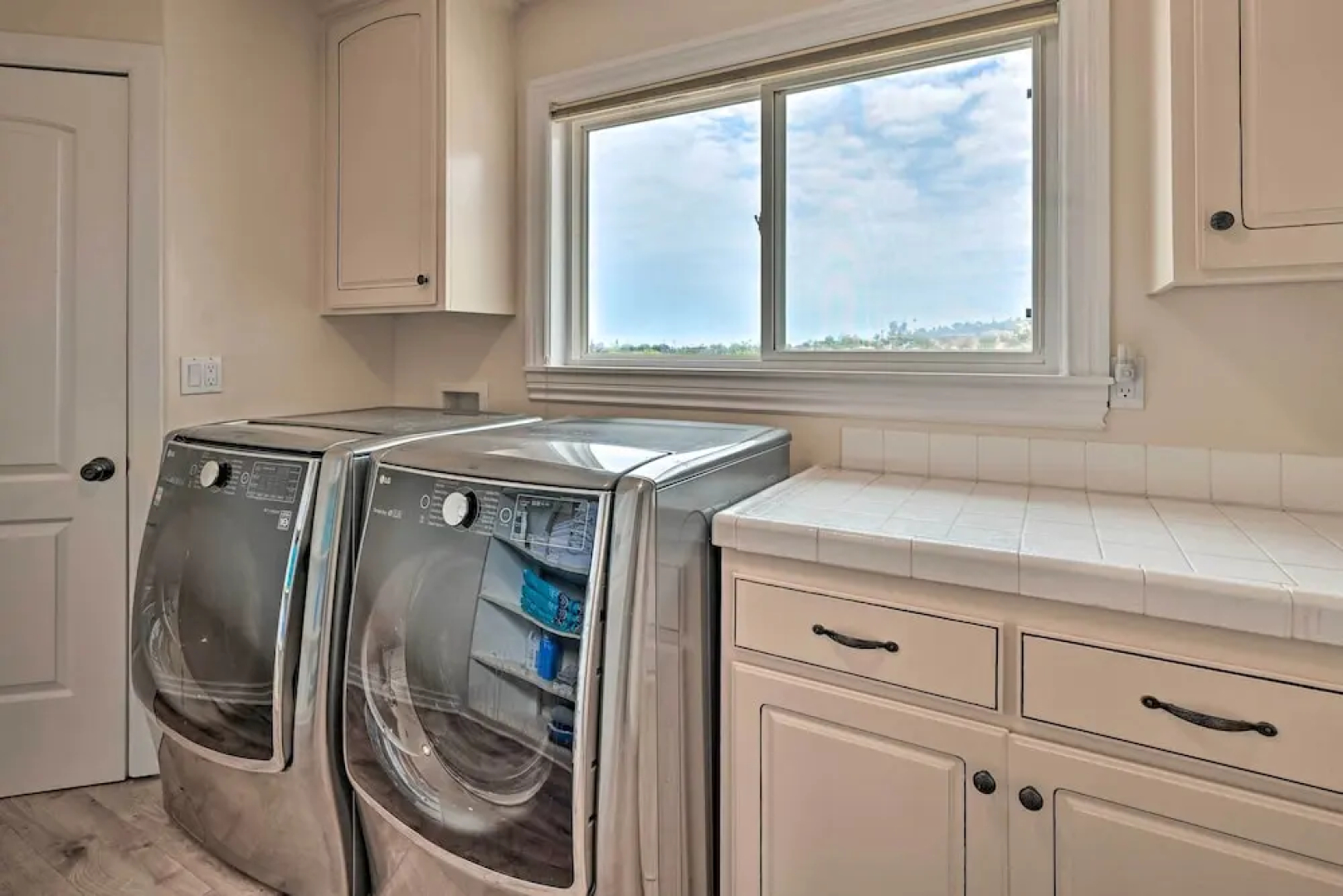 Luxe Vista Getaway w/ Private Pool & Hot Tub!