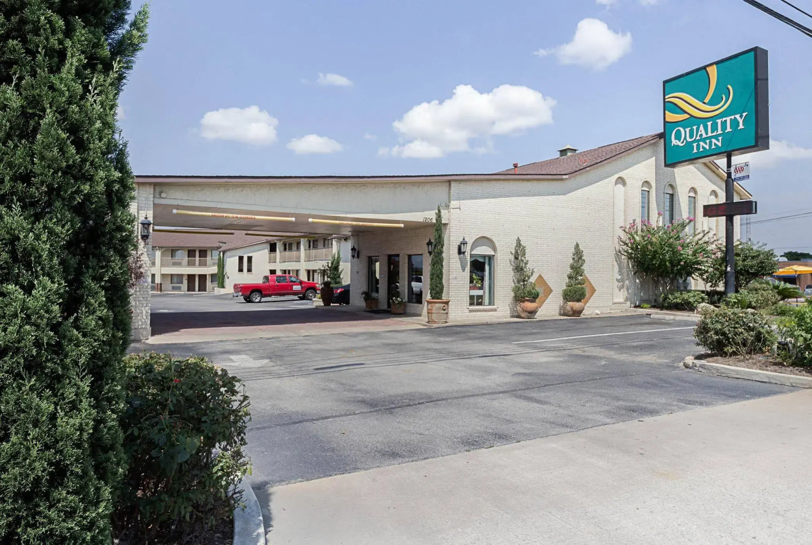 Quality Inn Near Lake Marble Falls