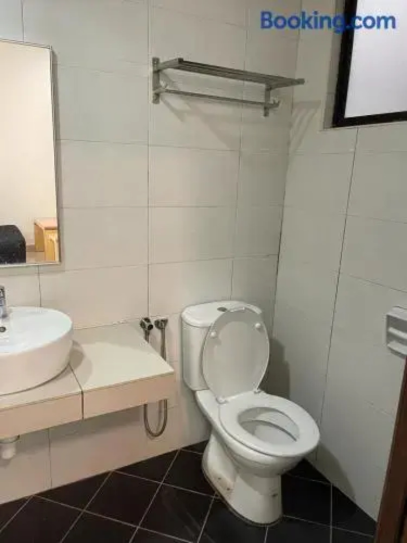 Marina Heights Resort