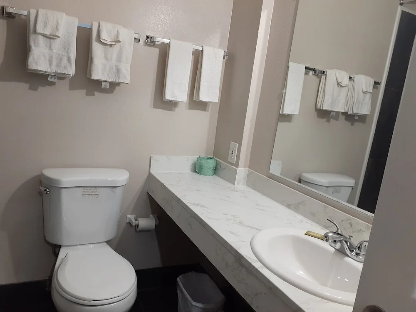 Scenic River Inn Wartburg Hwy 27