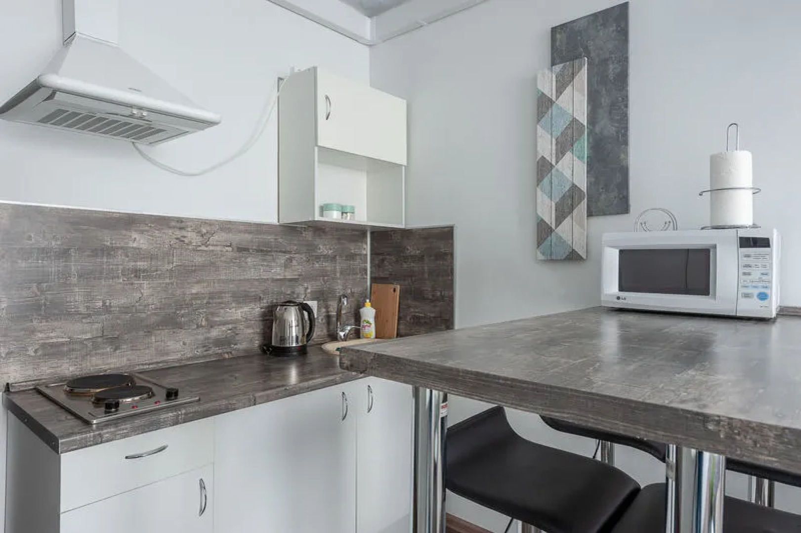 Apart House on Malysheva str., 42 a