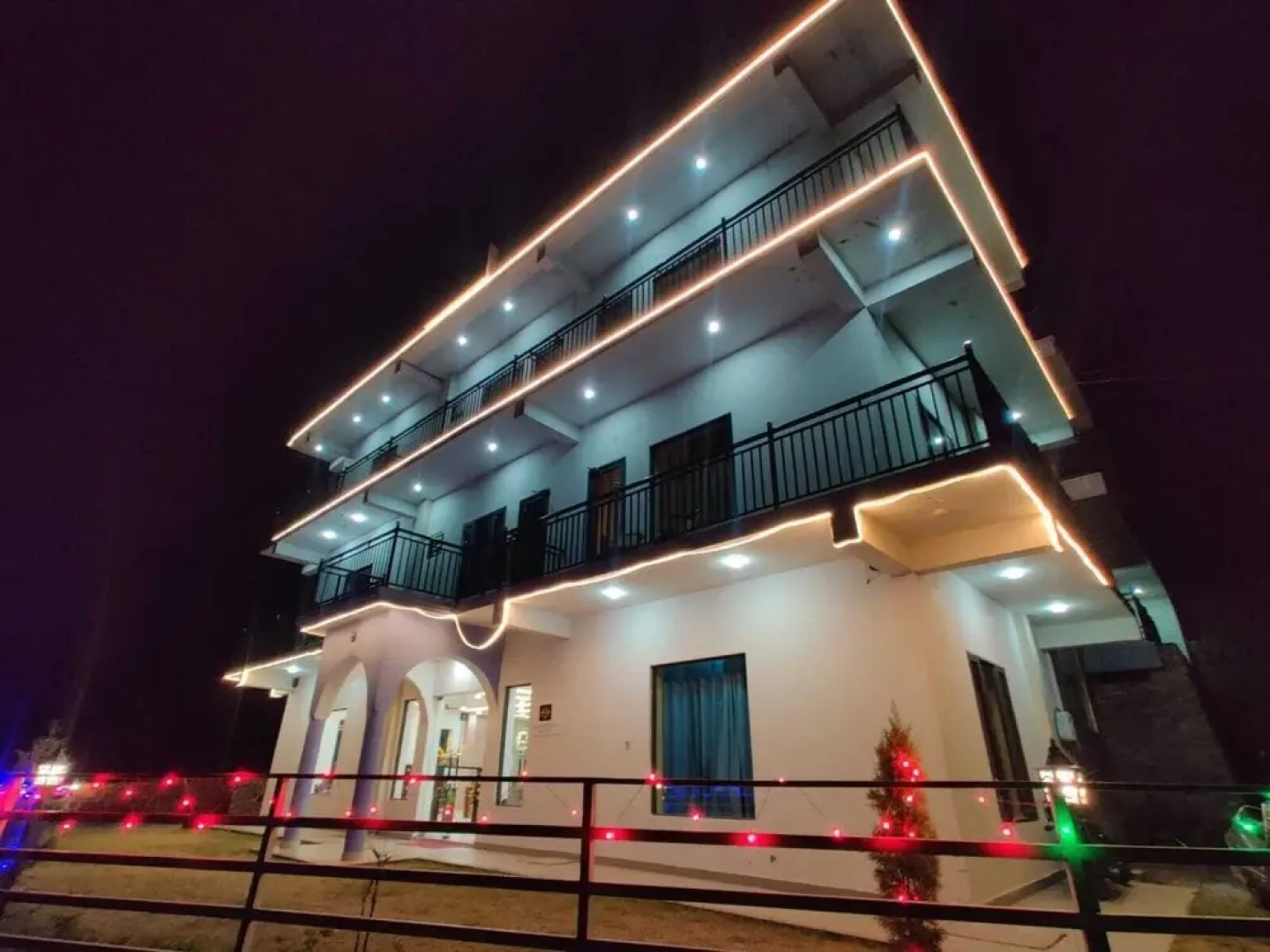 Jaitak Resort By Pine