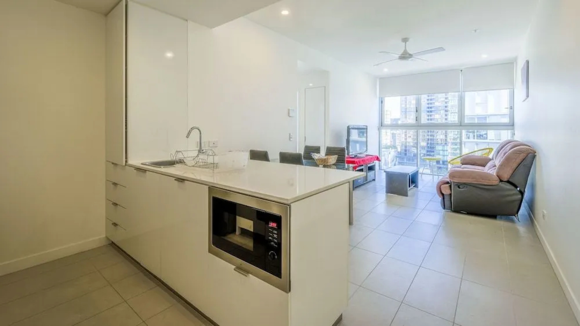 Sofun Apartment In Newstead