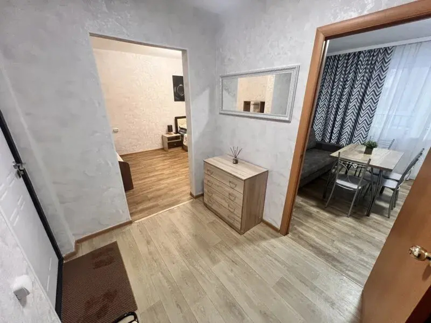 Сутки как дома на Крупской, 93А