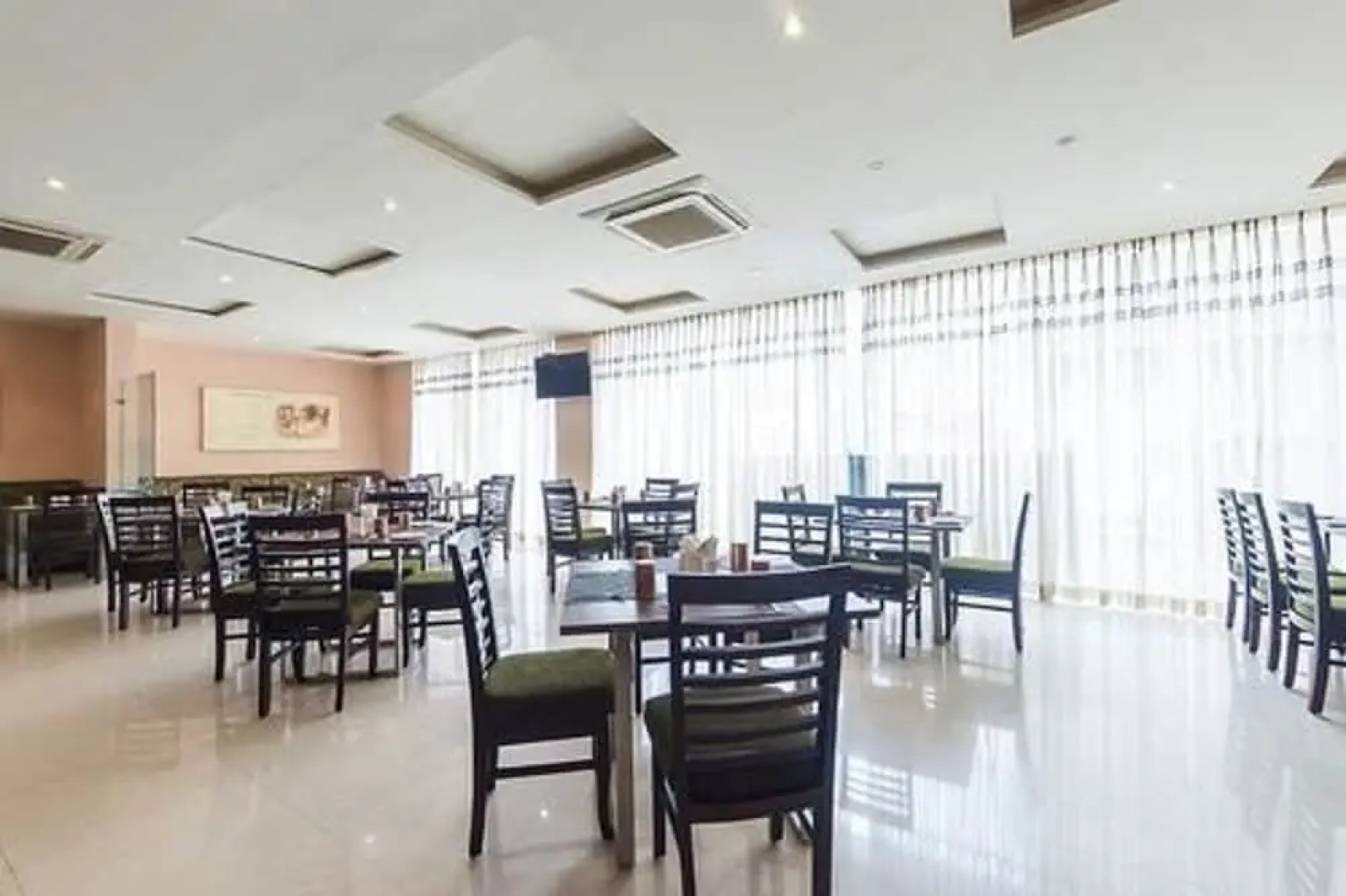 OYO Rooms Madhapur Lakeside