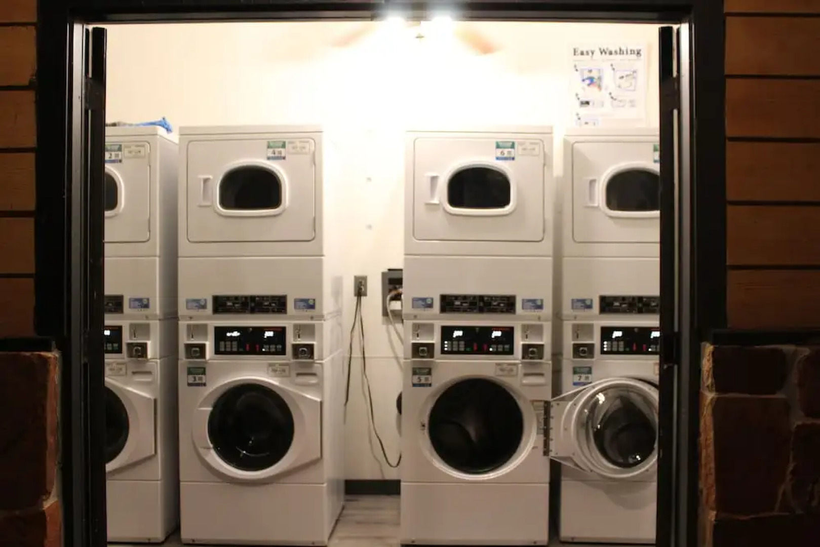 Fisherman`s Cove Lakeside Resort