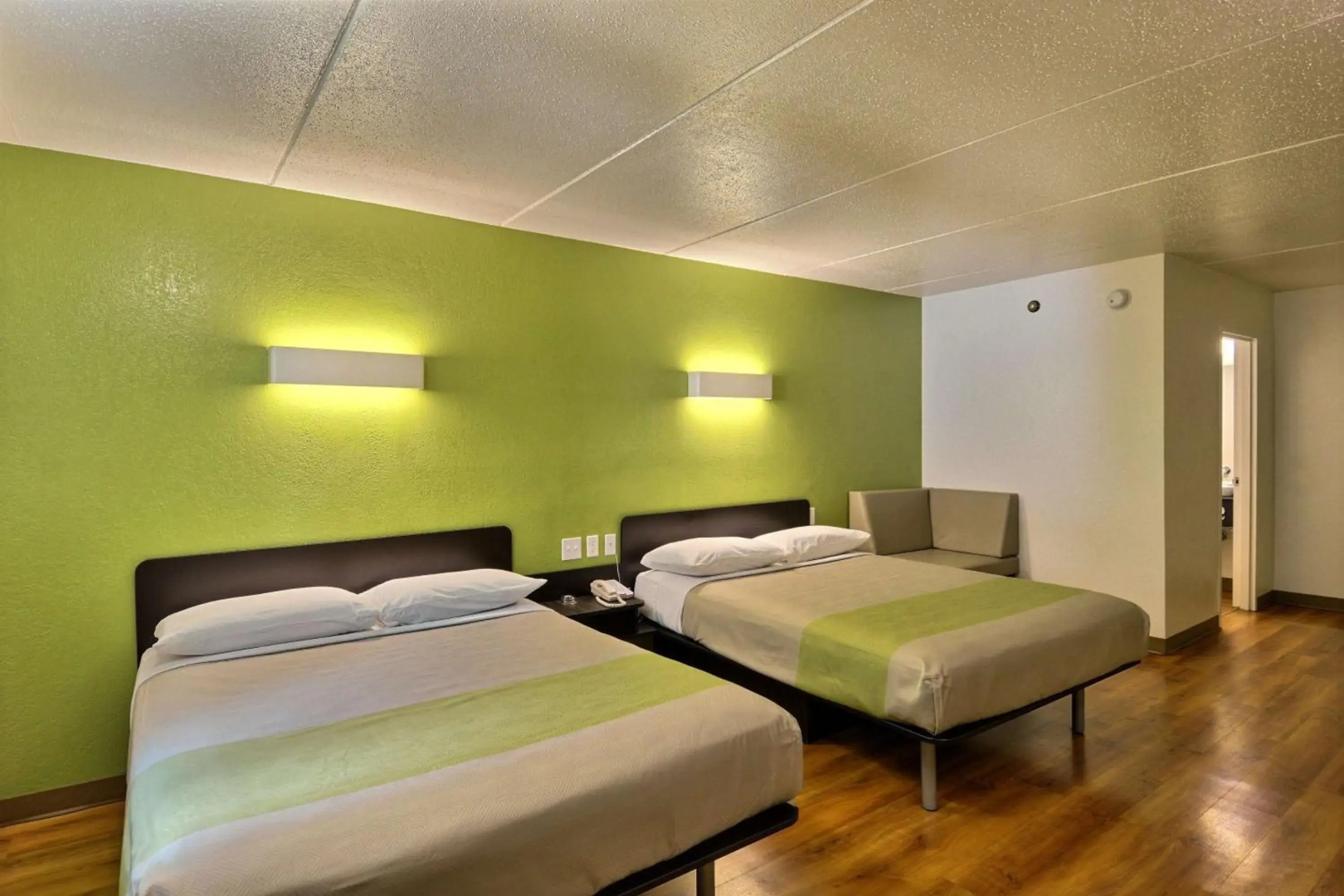 Motel 6 Danvers, MA - Boston North