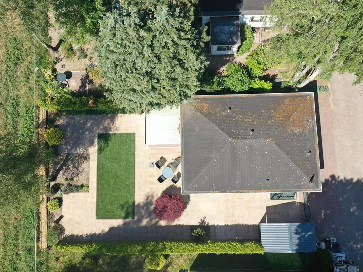 Inviting bungalow in Gelderland with garden